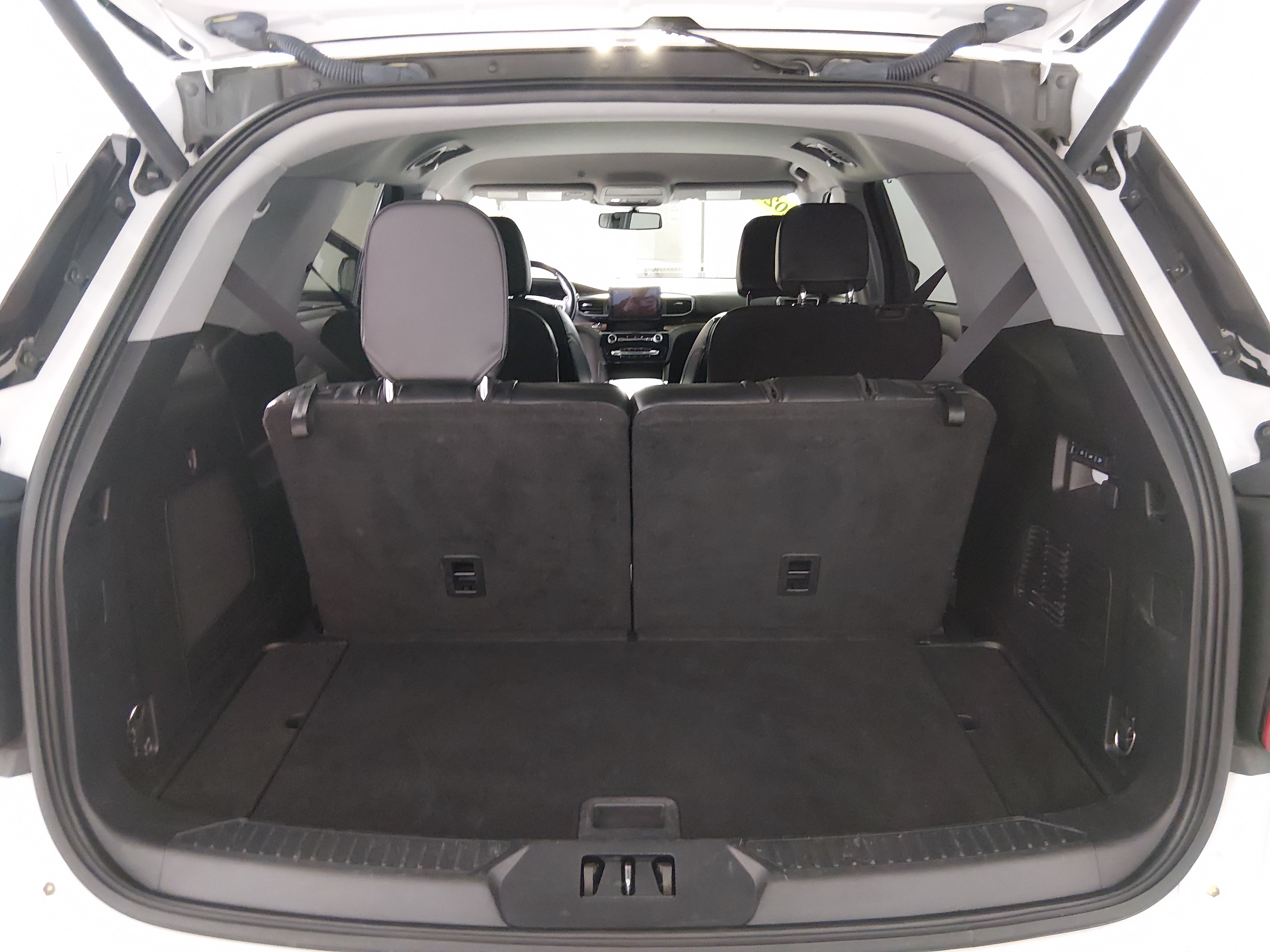 2023 Ford Explorer Limited - Photo 11