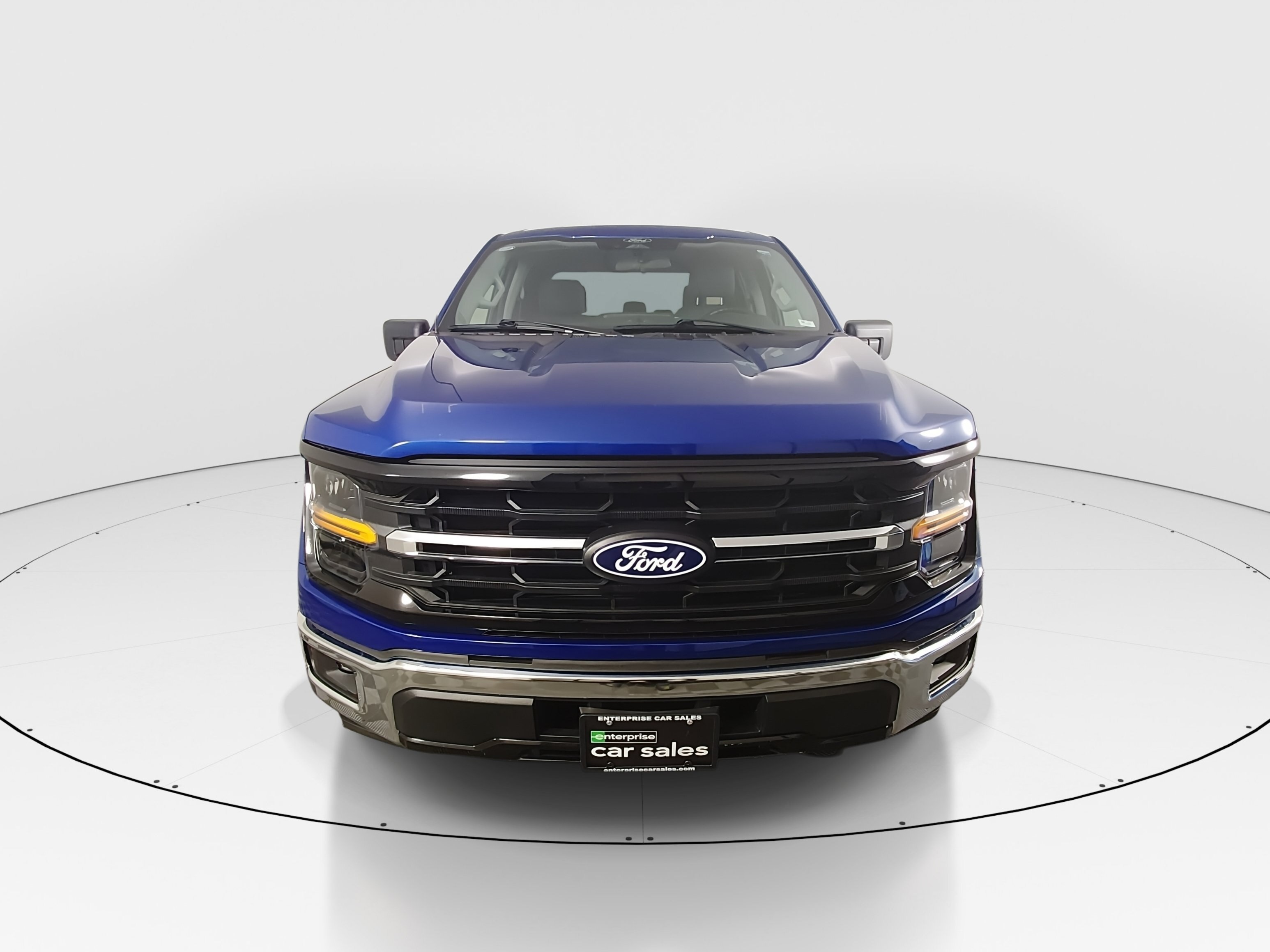 2025 Ford F-150 XLT 4WD SuperCrew 5.5' Box 2