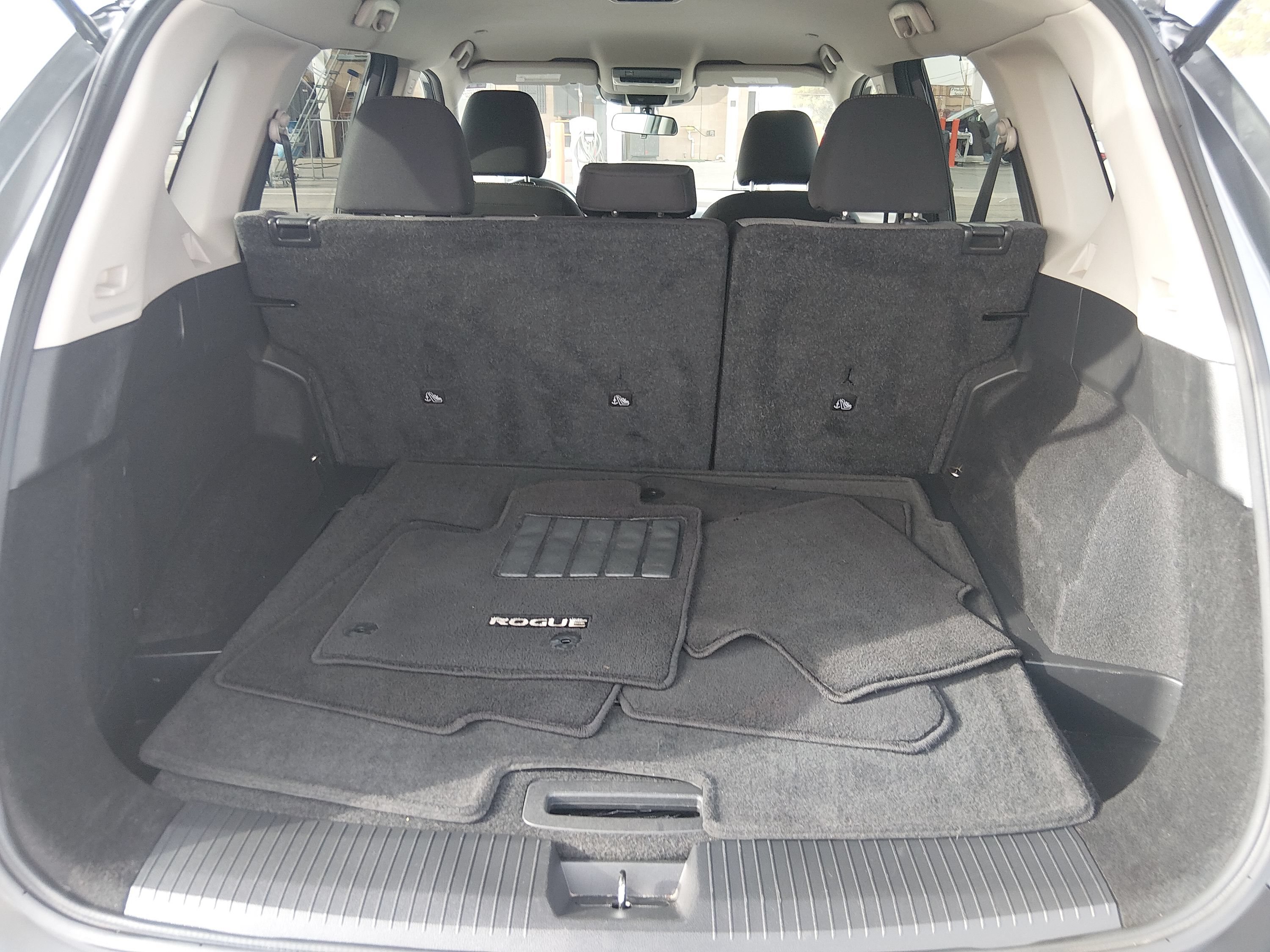 2023 Nissan Rogue SV - Photo 11
