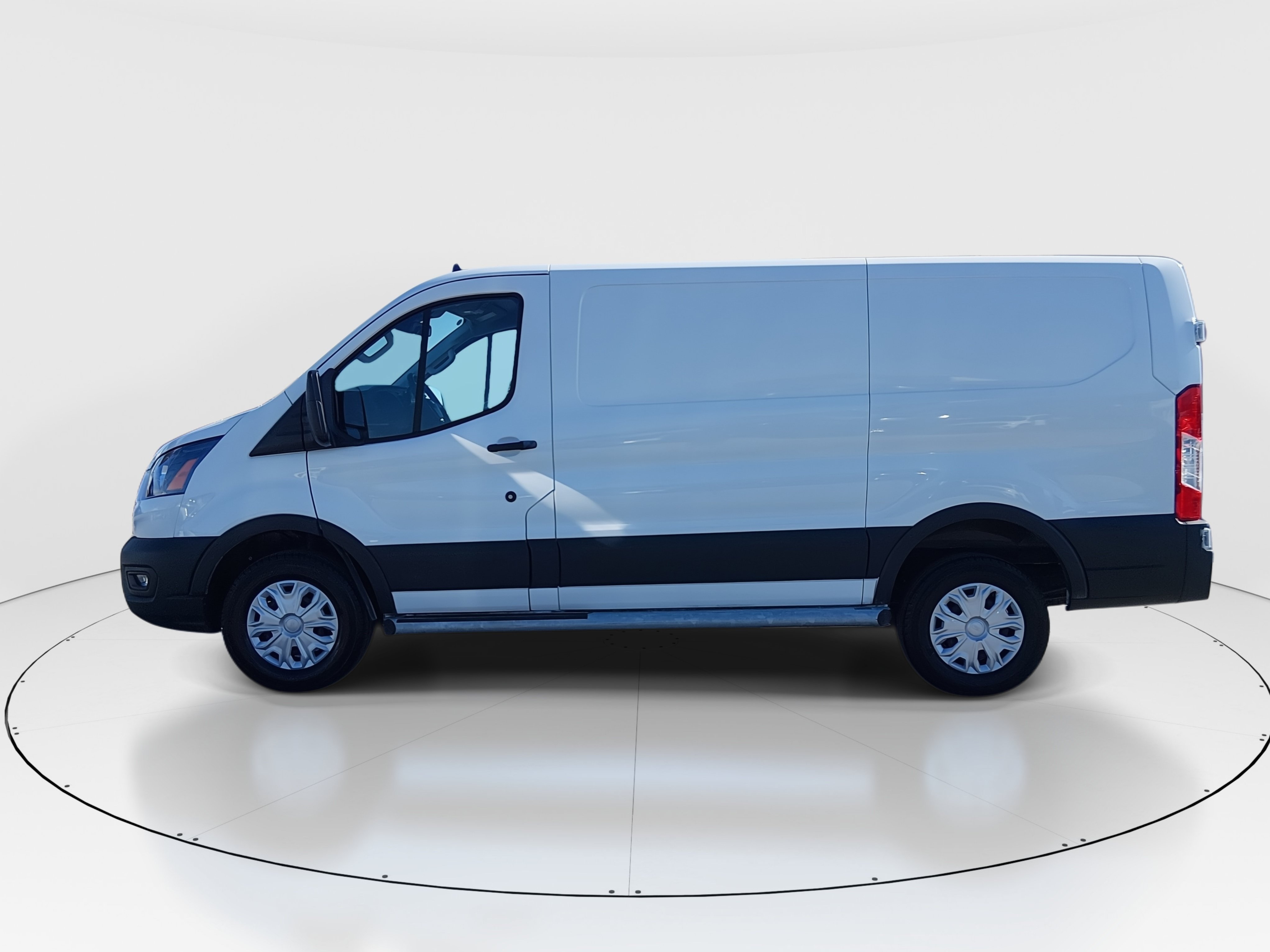 2025 Ford Transit Van 4