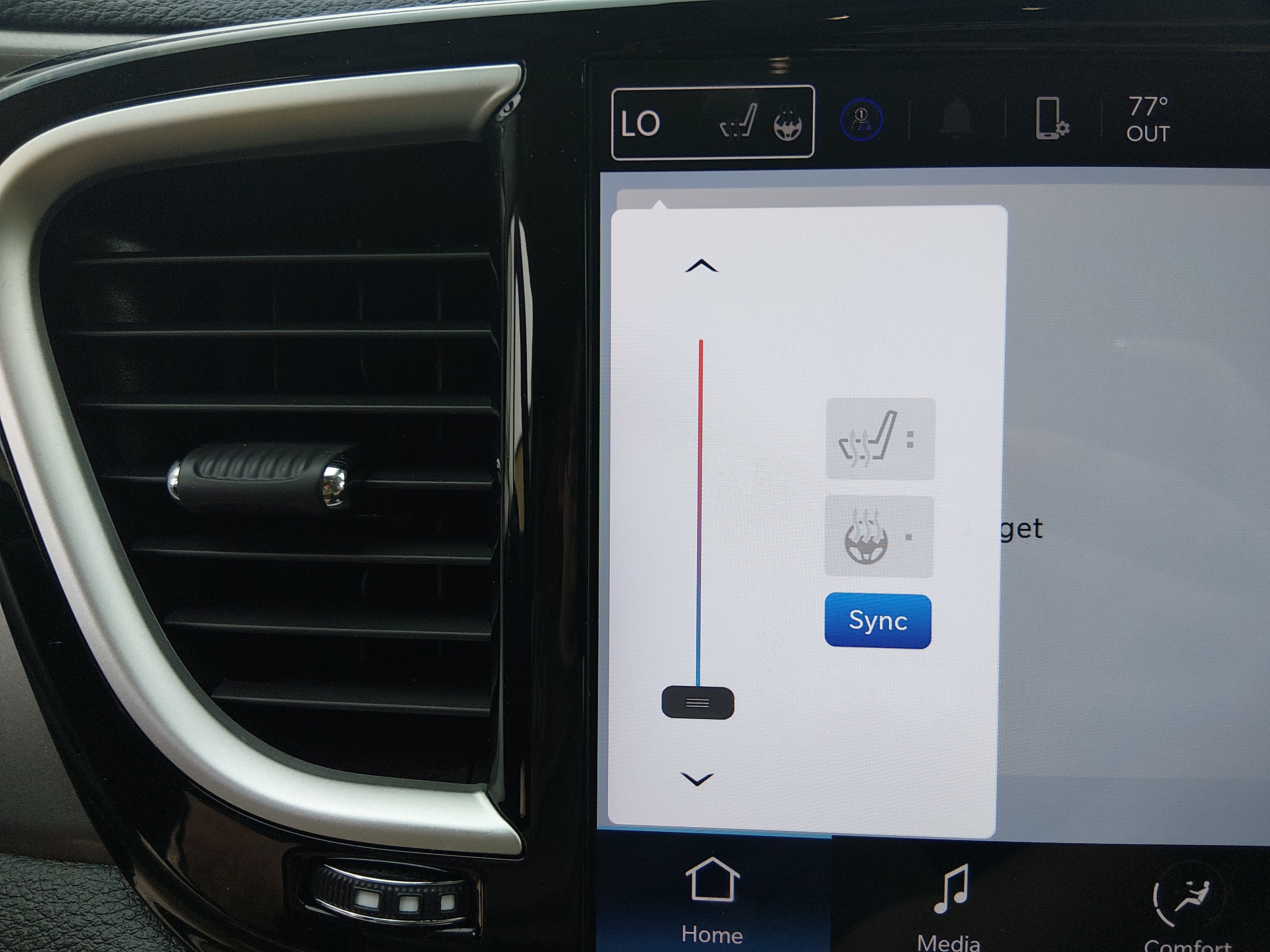 2023 Chrysler Pacifica Hybrid Touring L - Photo 18