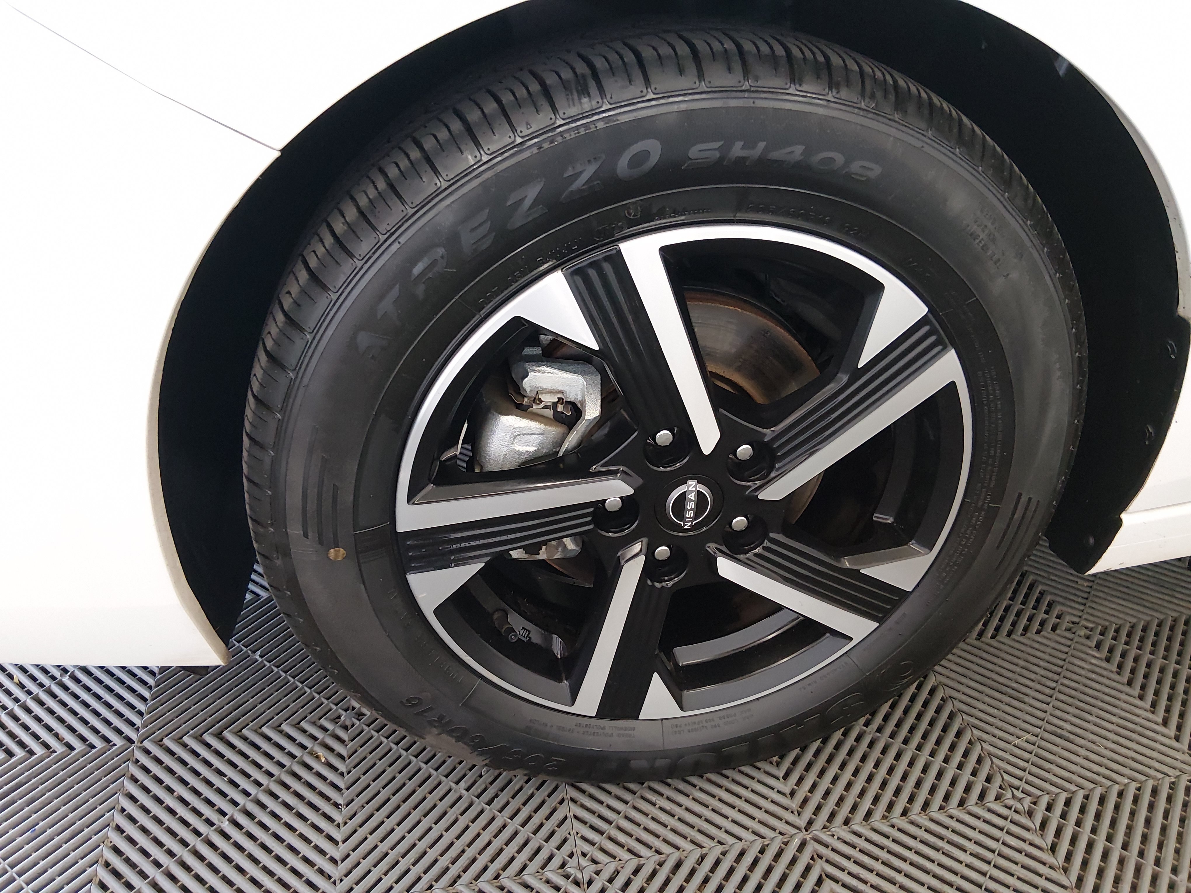 2024 Nissan Sentra SV - Photo 10