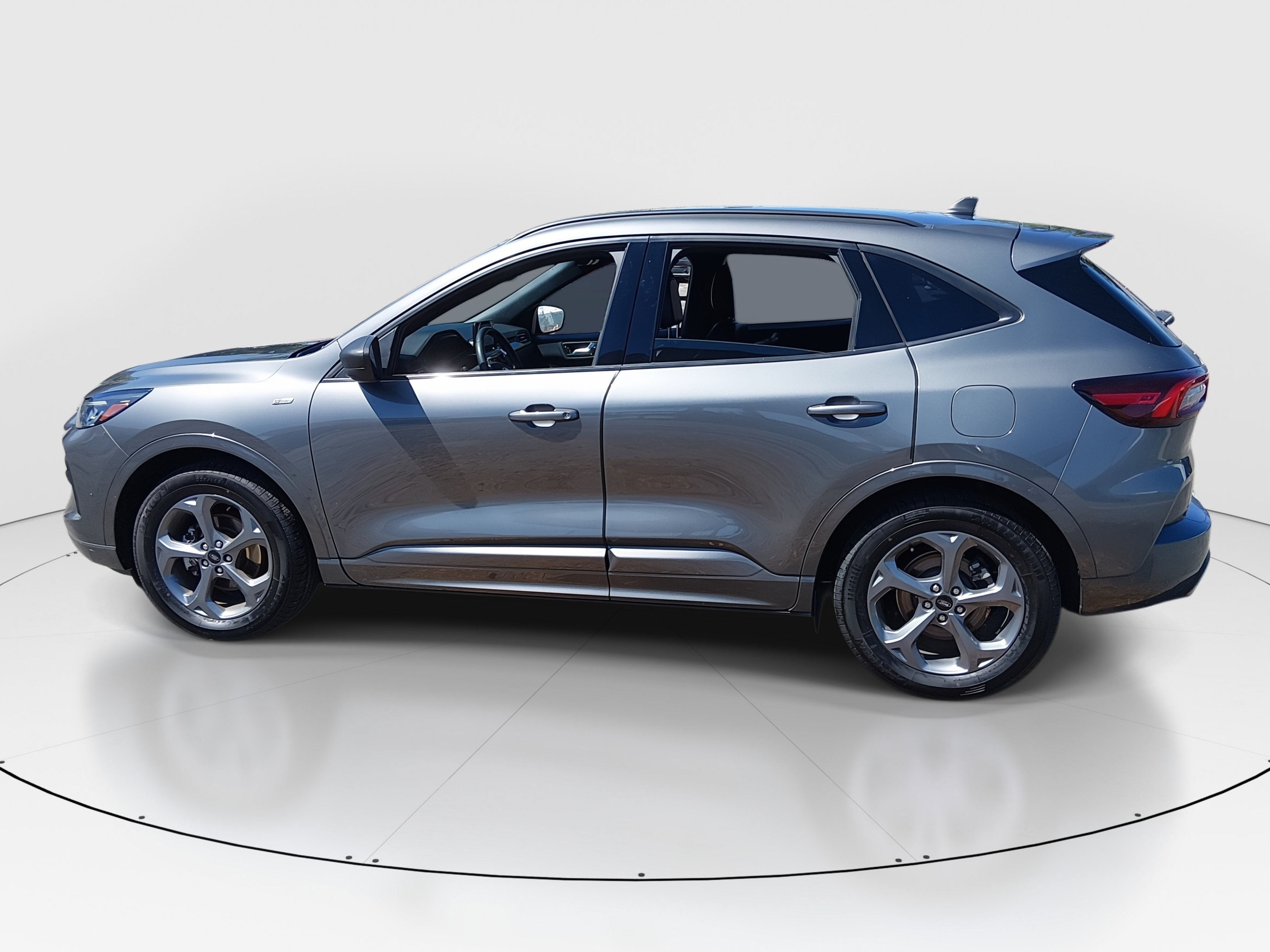 2024 Ford Escape ST-Line - Photo 4