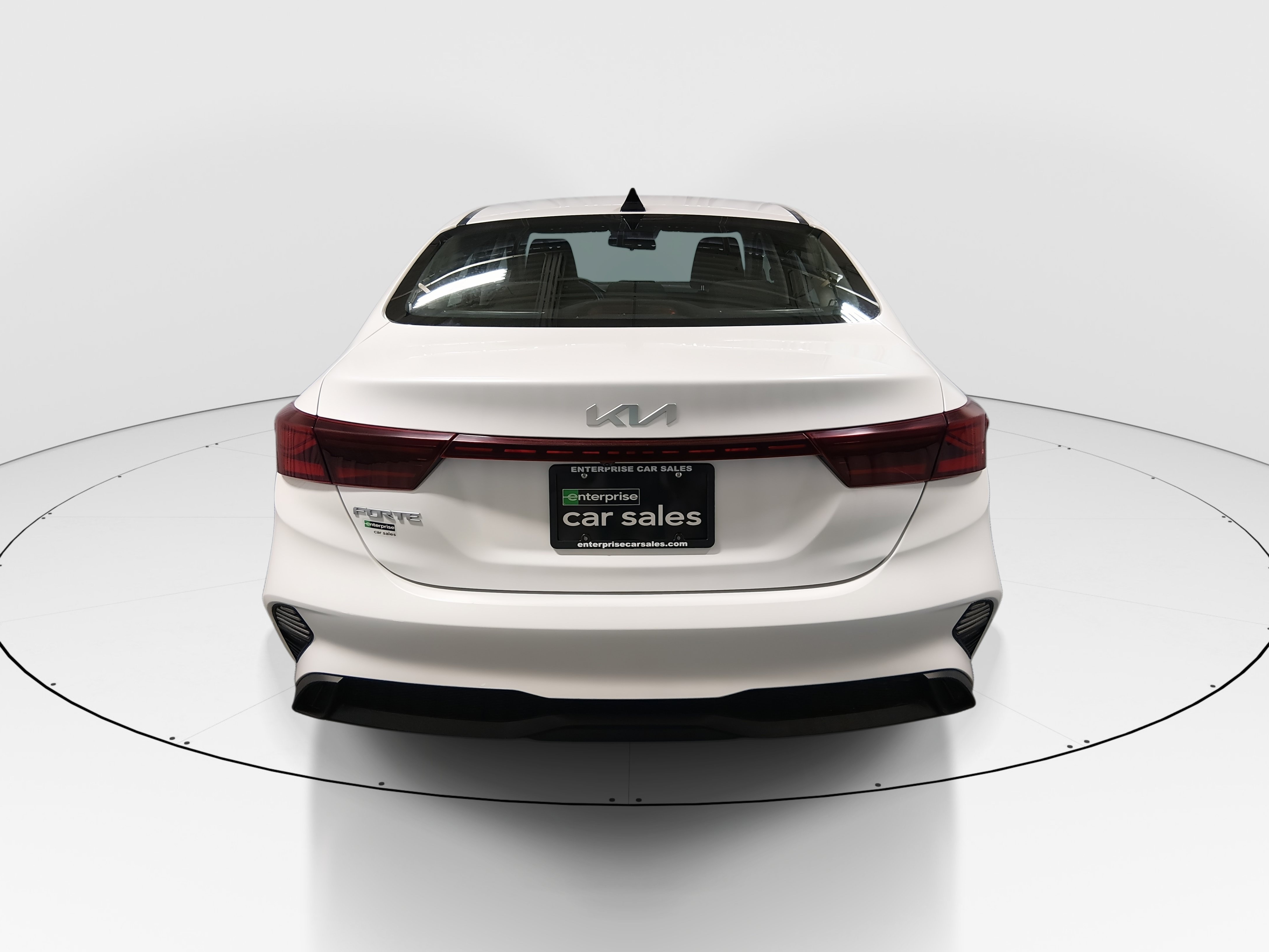 2024 Kia Forte LXS - Photo 6