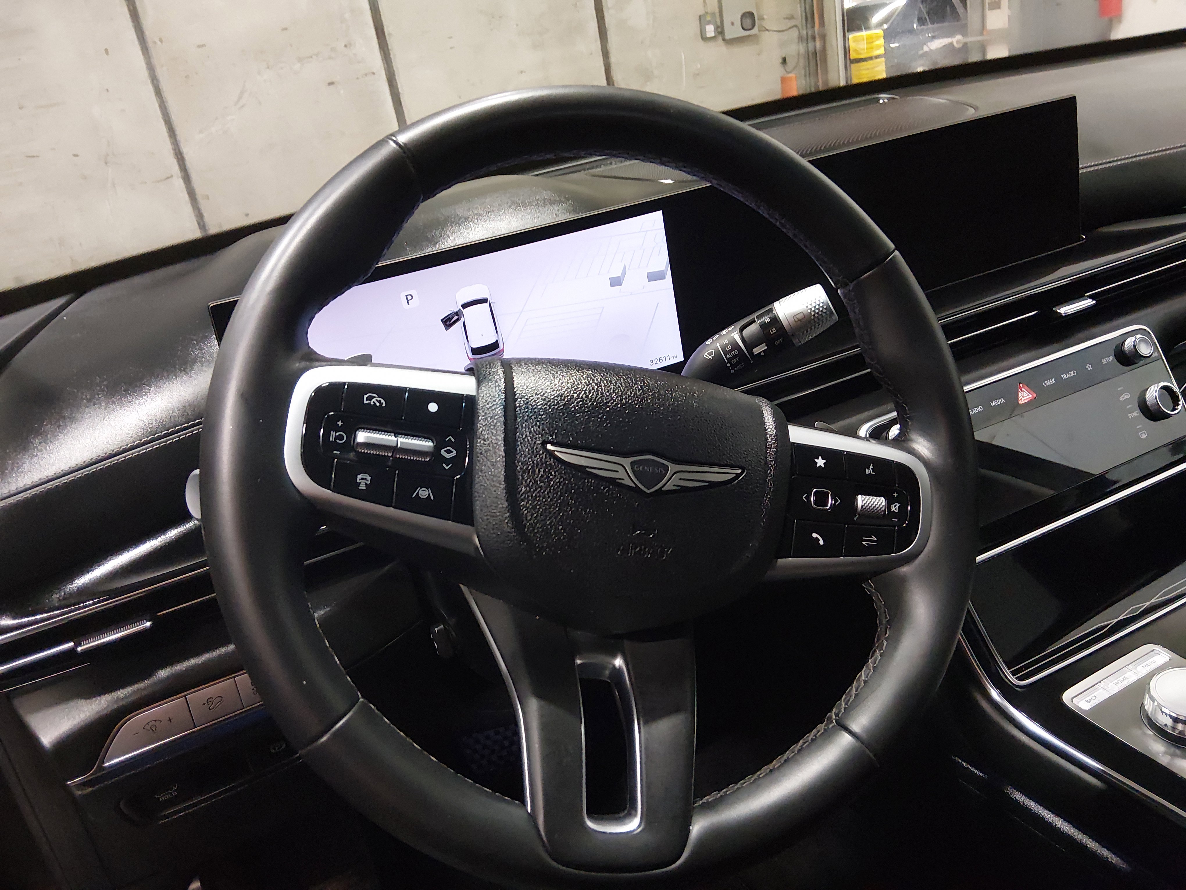 2025 GENESIS GV80 Standard - Photo 12