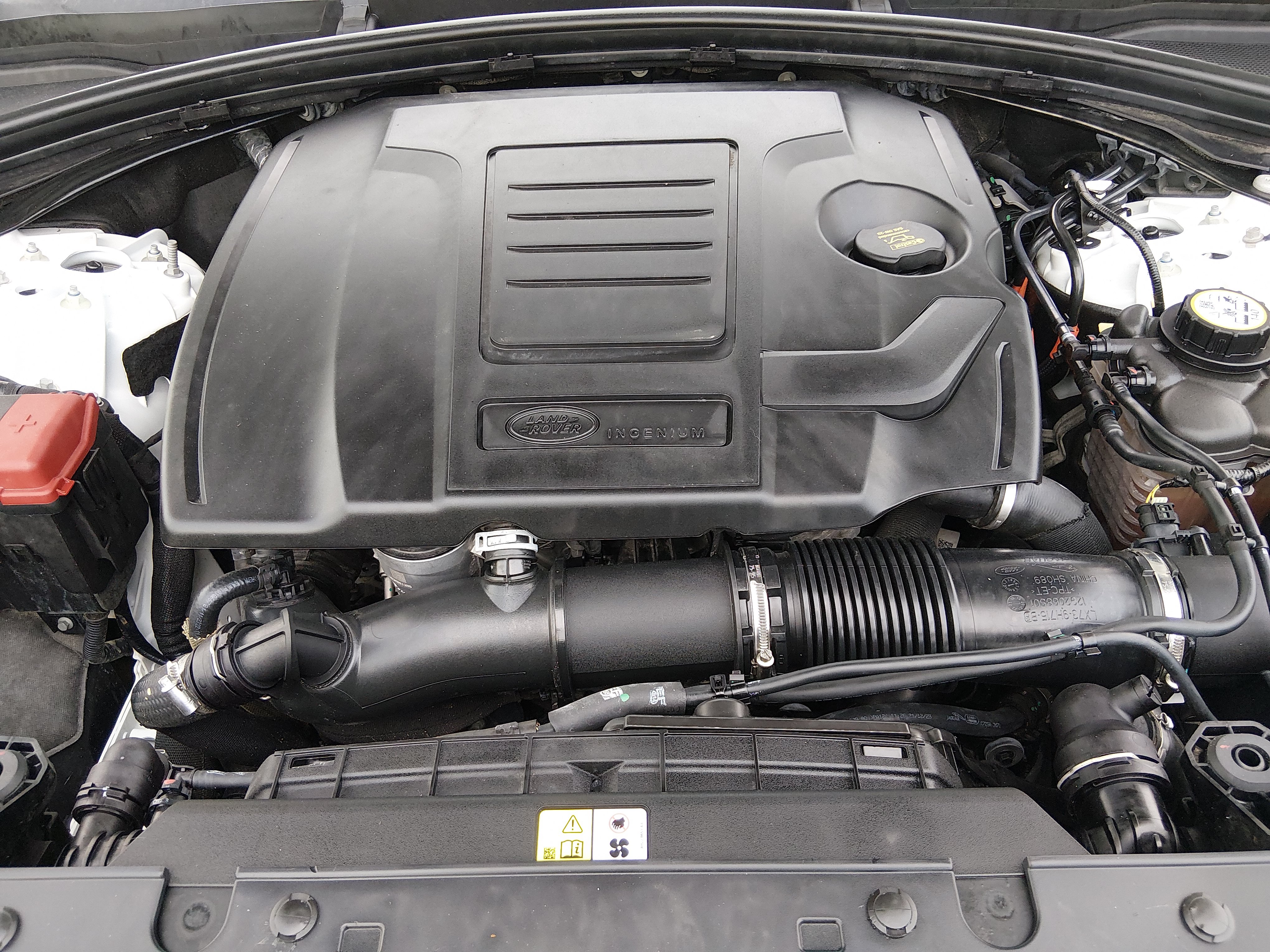 2025 Land Rover Range Rover Velar Dynamic SE - Photo 9