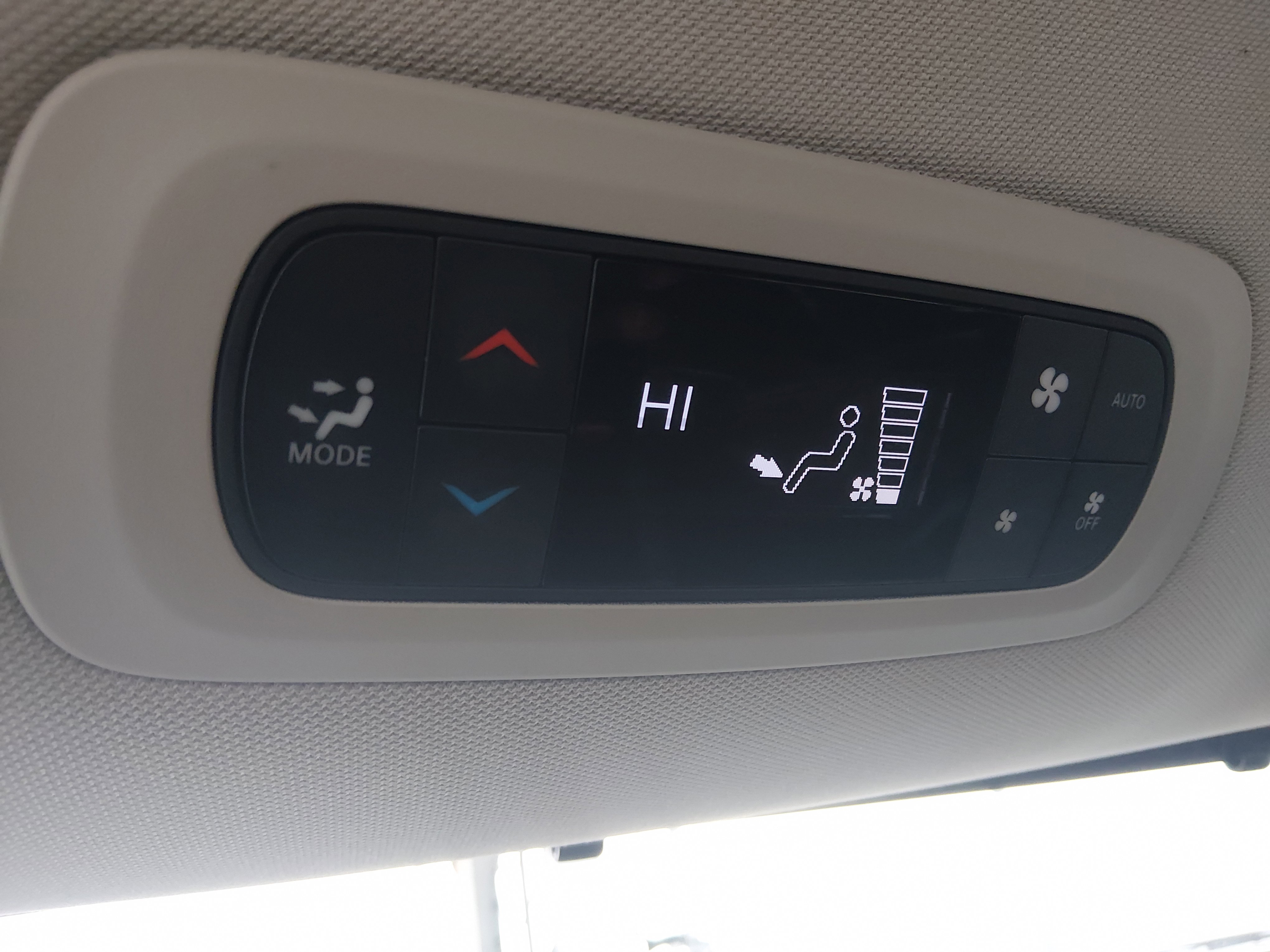 2024 Chrysler Pacifica Touring L - Photo 20