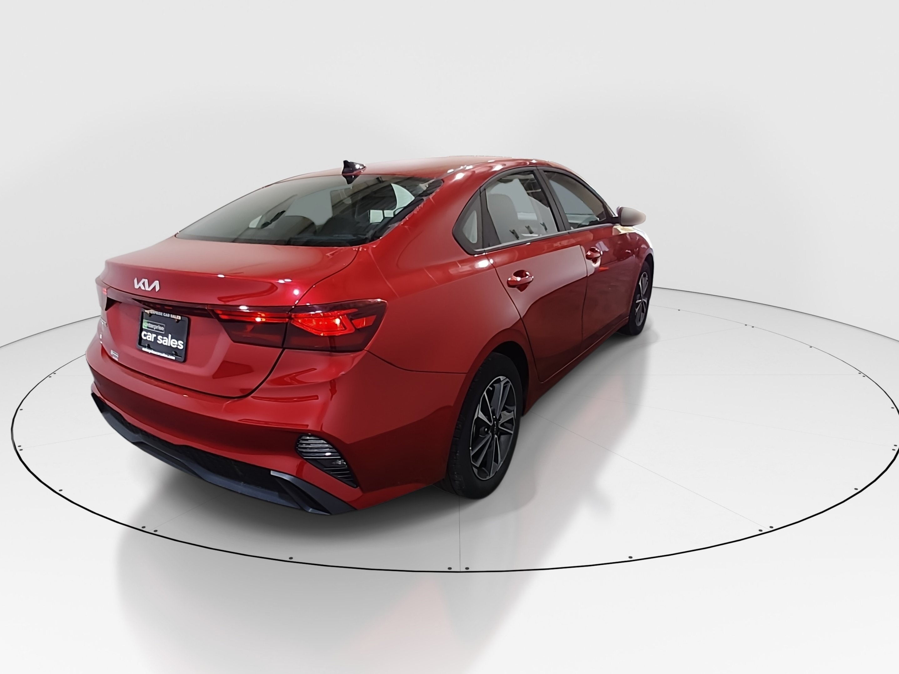 2024 Kia Forte LXS - Photo 7