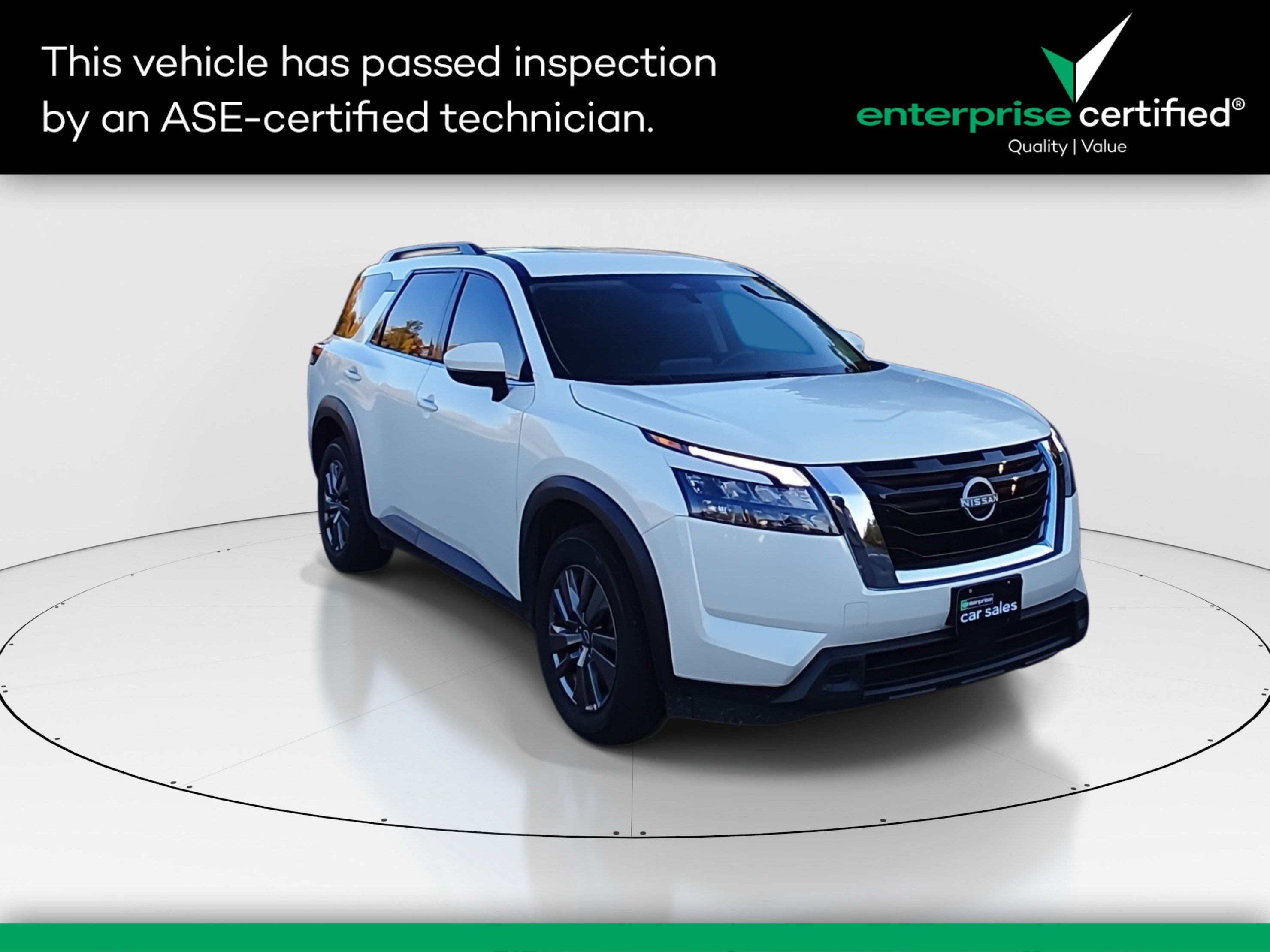 2024 Nissan Pathfinder SV