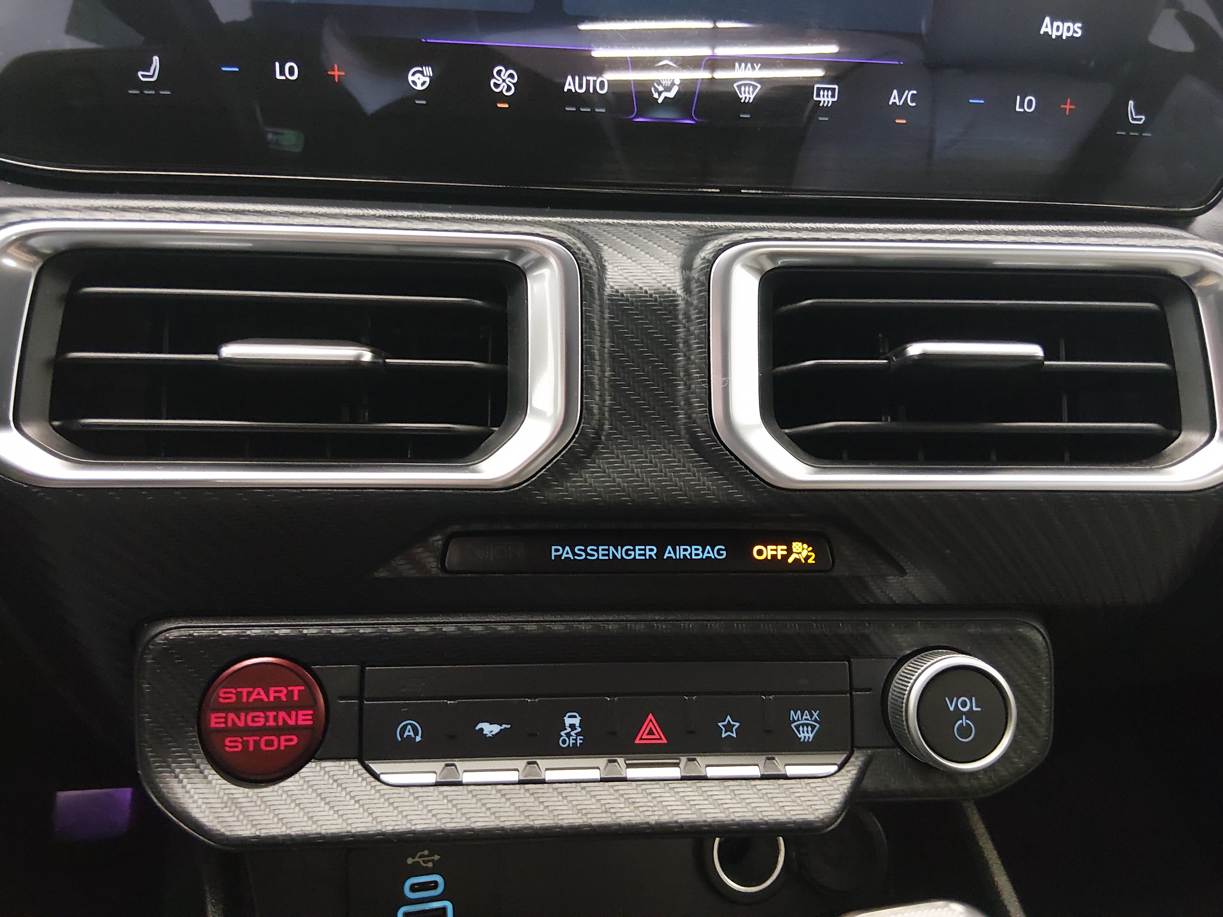 2024 Ford Mustang EcoBoost Premium - Photo 13
