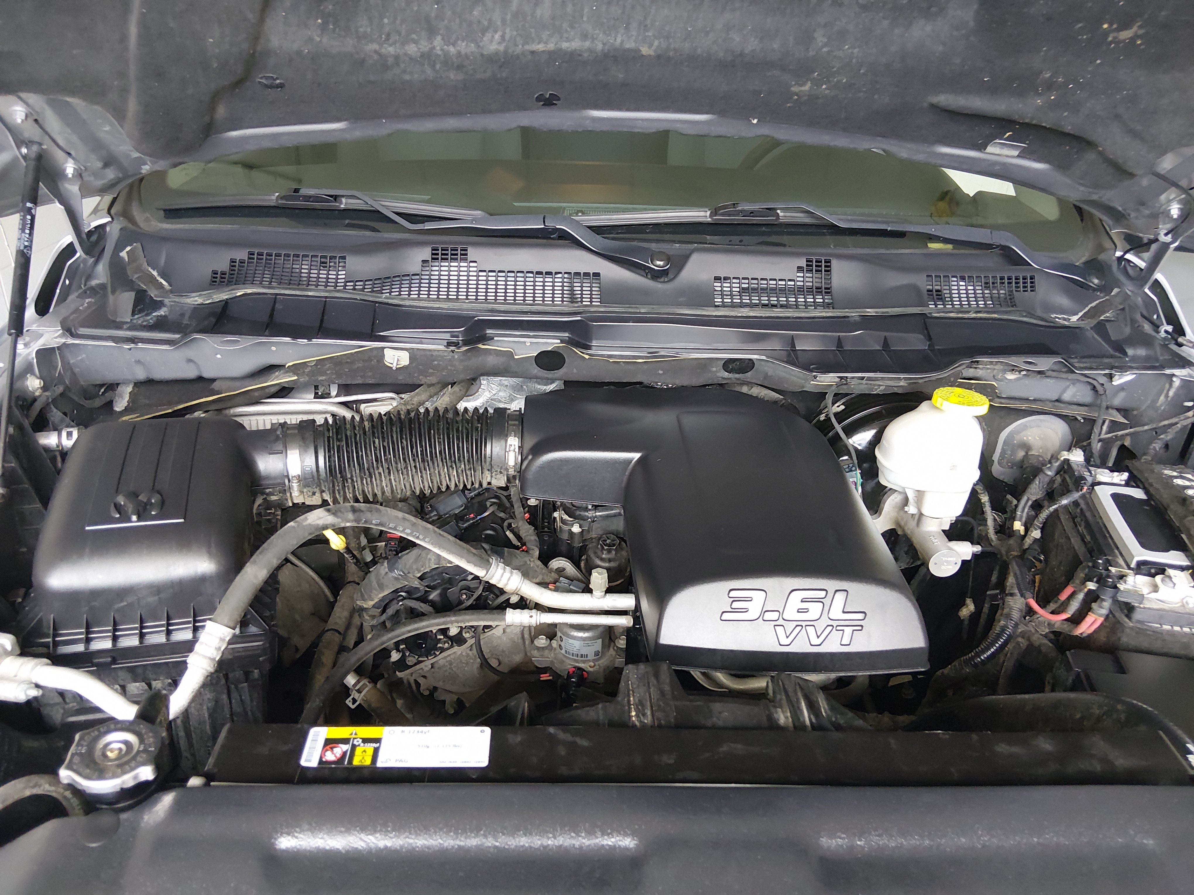 2024 RAM Ram 1500 Classic SLT - Photo 9