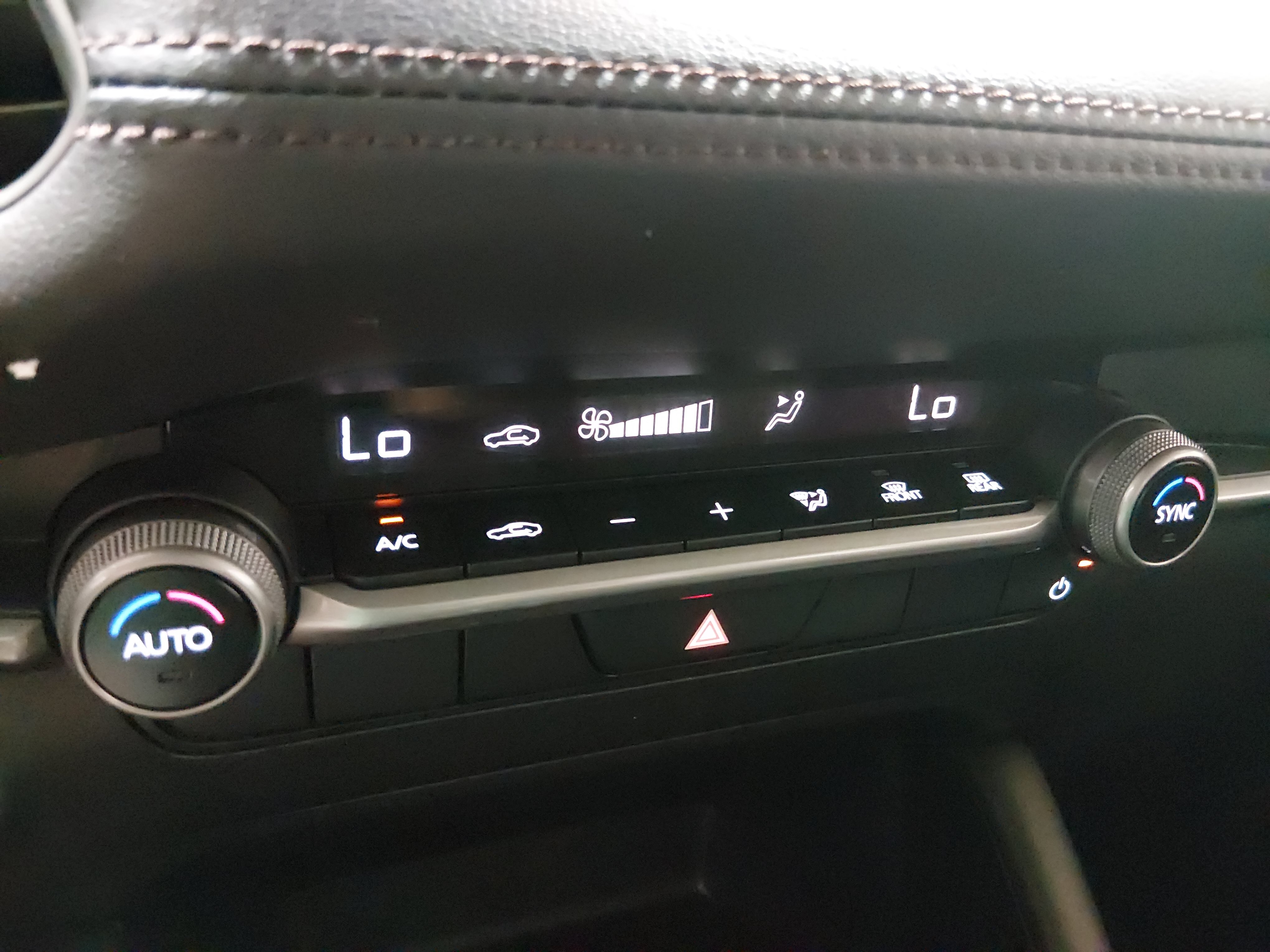 2024 Mazda Mazda3 Select Sport - Photo 18