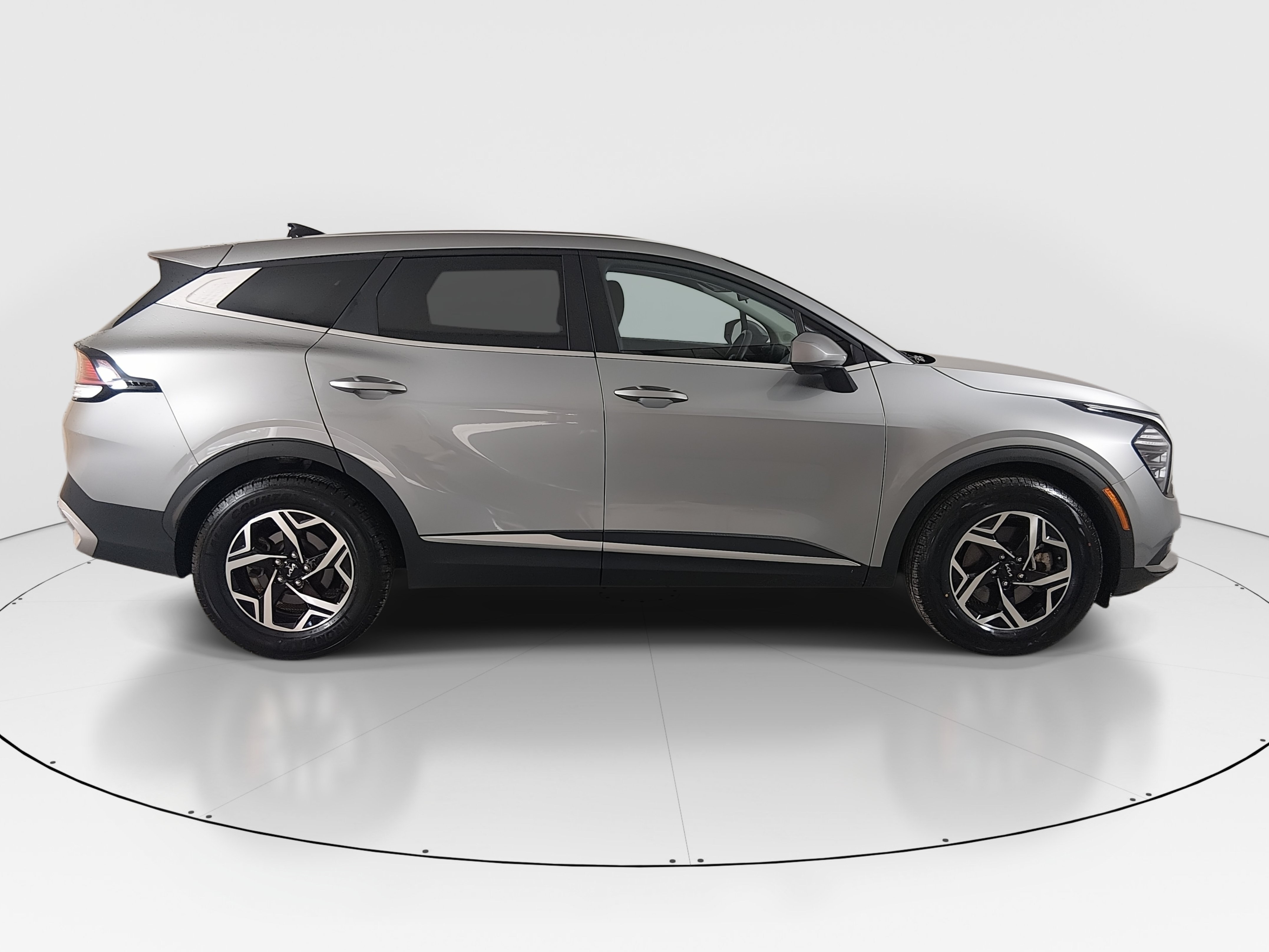 2024 Kia Sportage LX - Photo 8