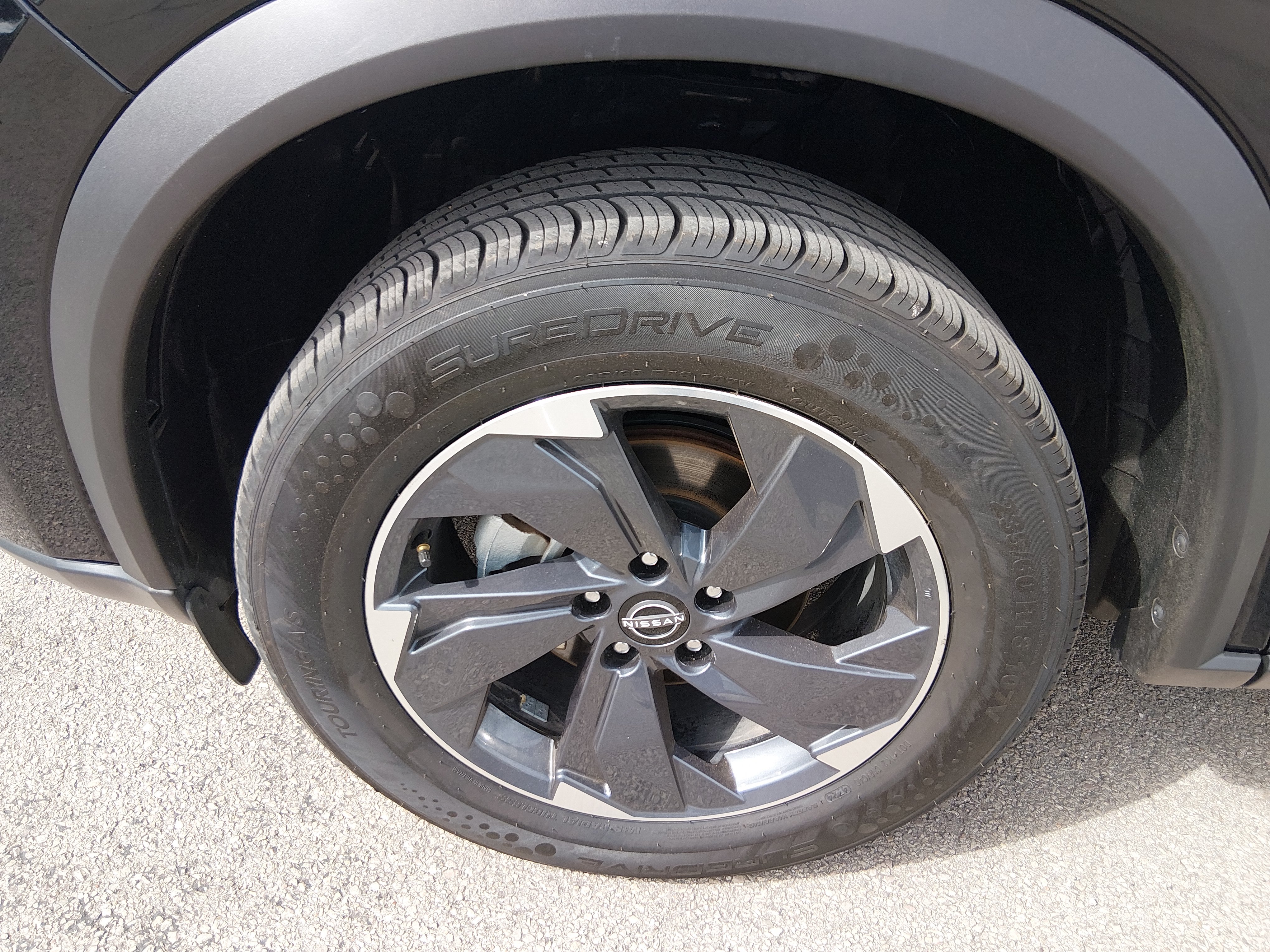 2024 Nissan Rogue SV - Photo 10