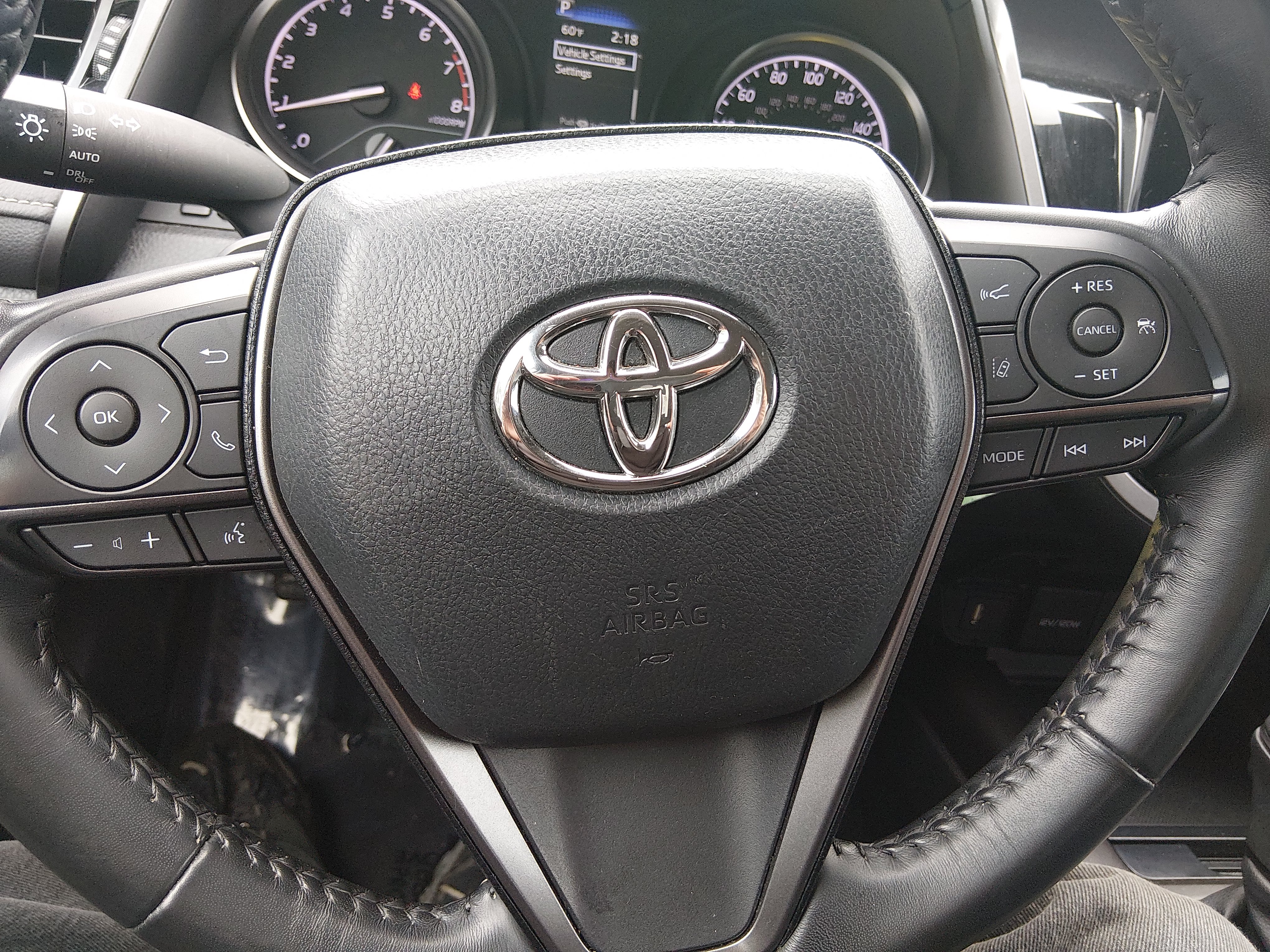 2024 Toyota Camry SE - Photo 12