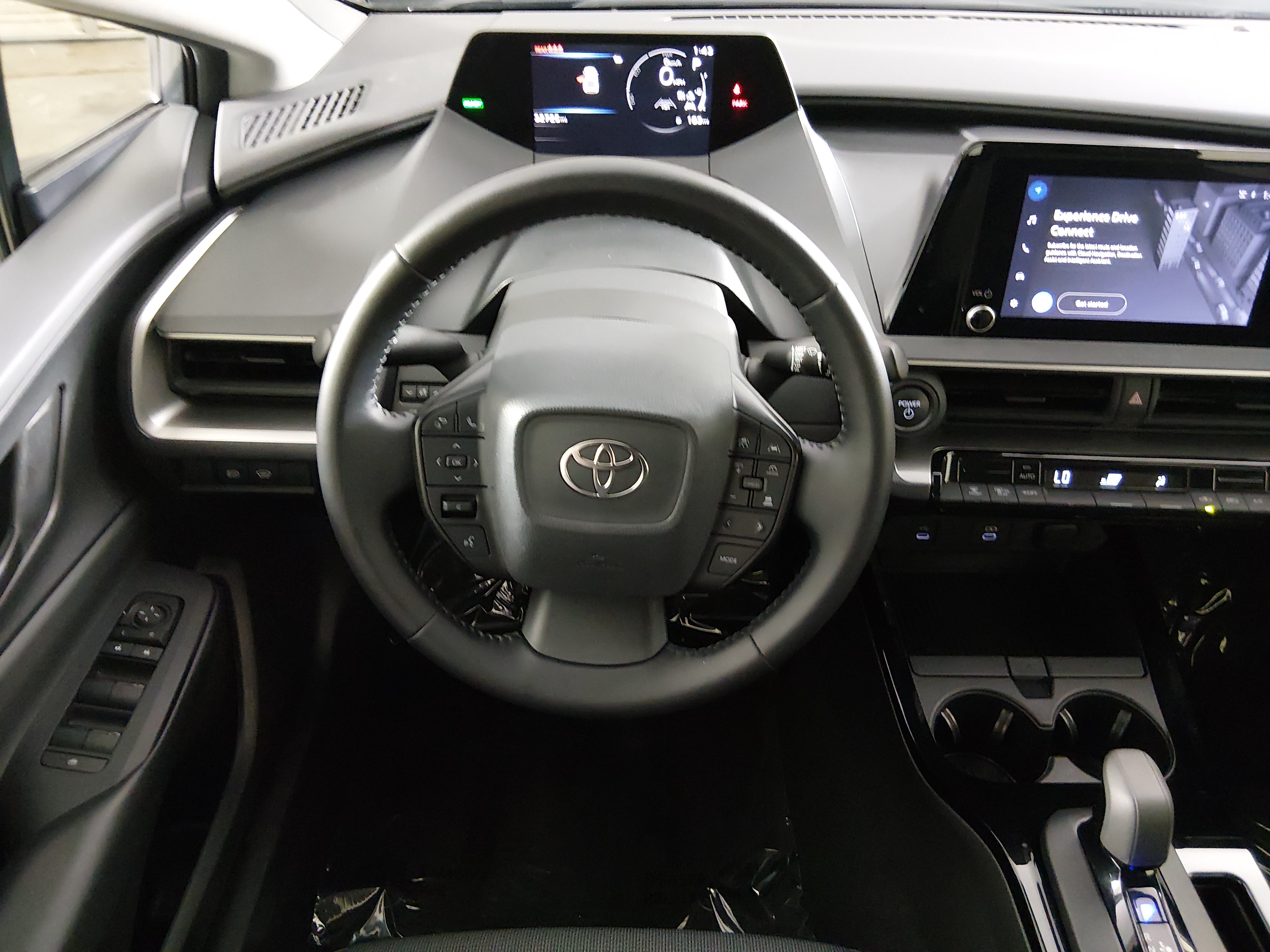 2025 Toyota Prius LE - Photo 20