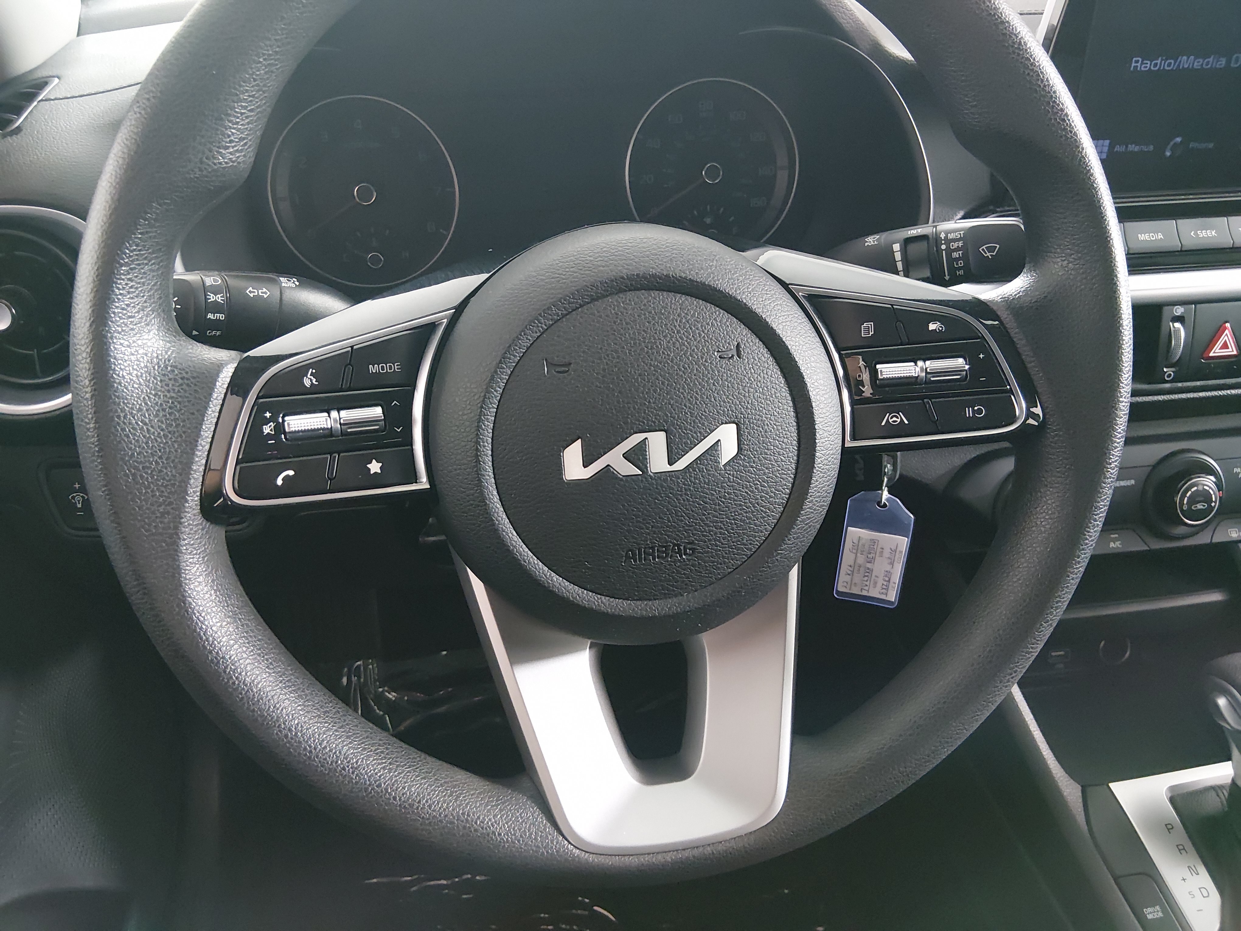 2022 Kia FORTE LXS - Photo 12