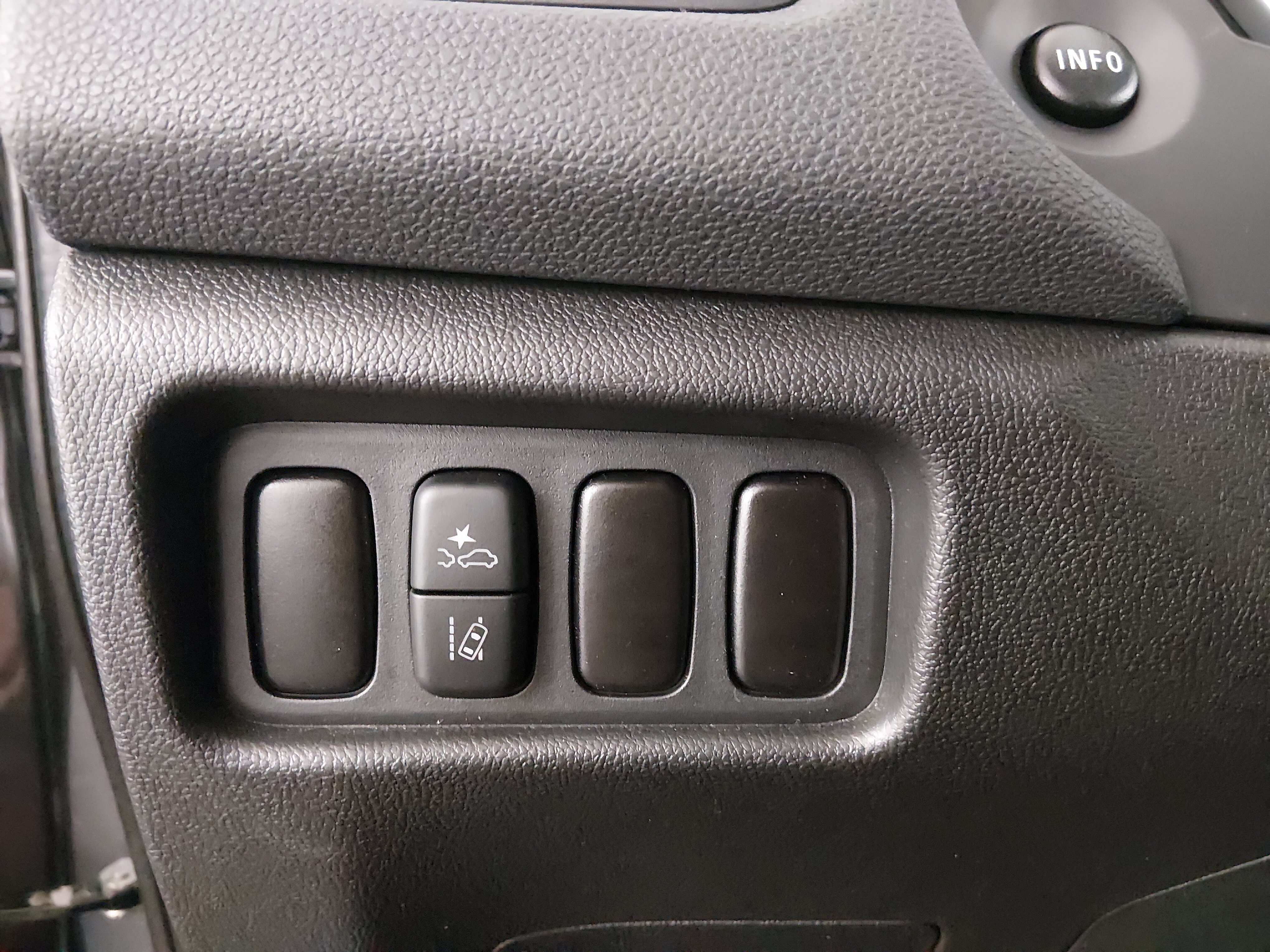 2025 Mitsubishi Outlander Sport ES - Photo 13