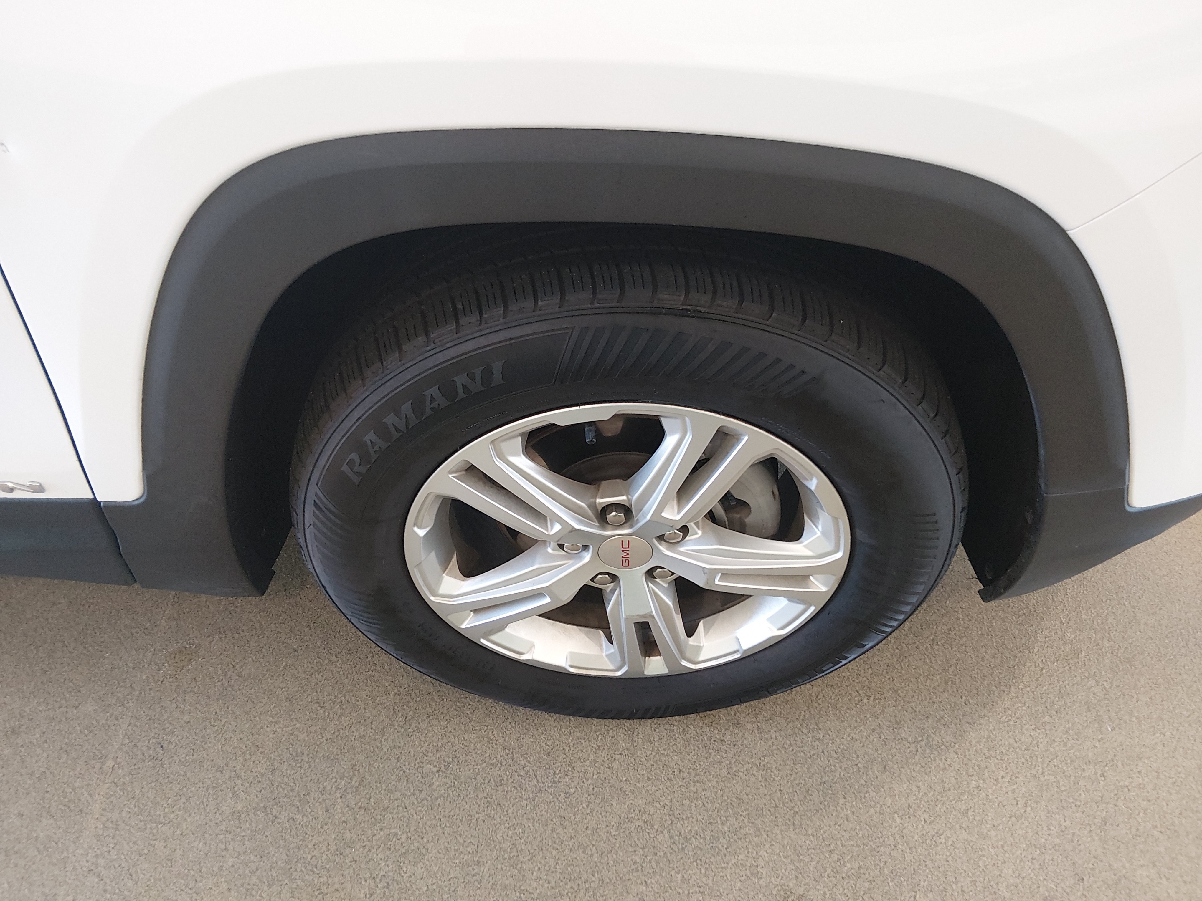 2024 GMC Terrain SLE - Photo 10