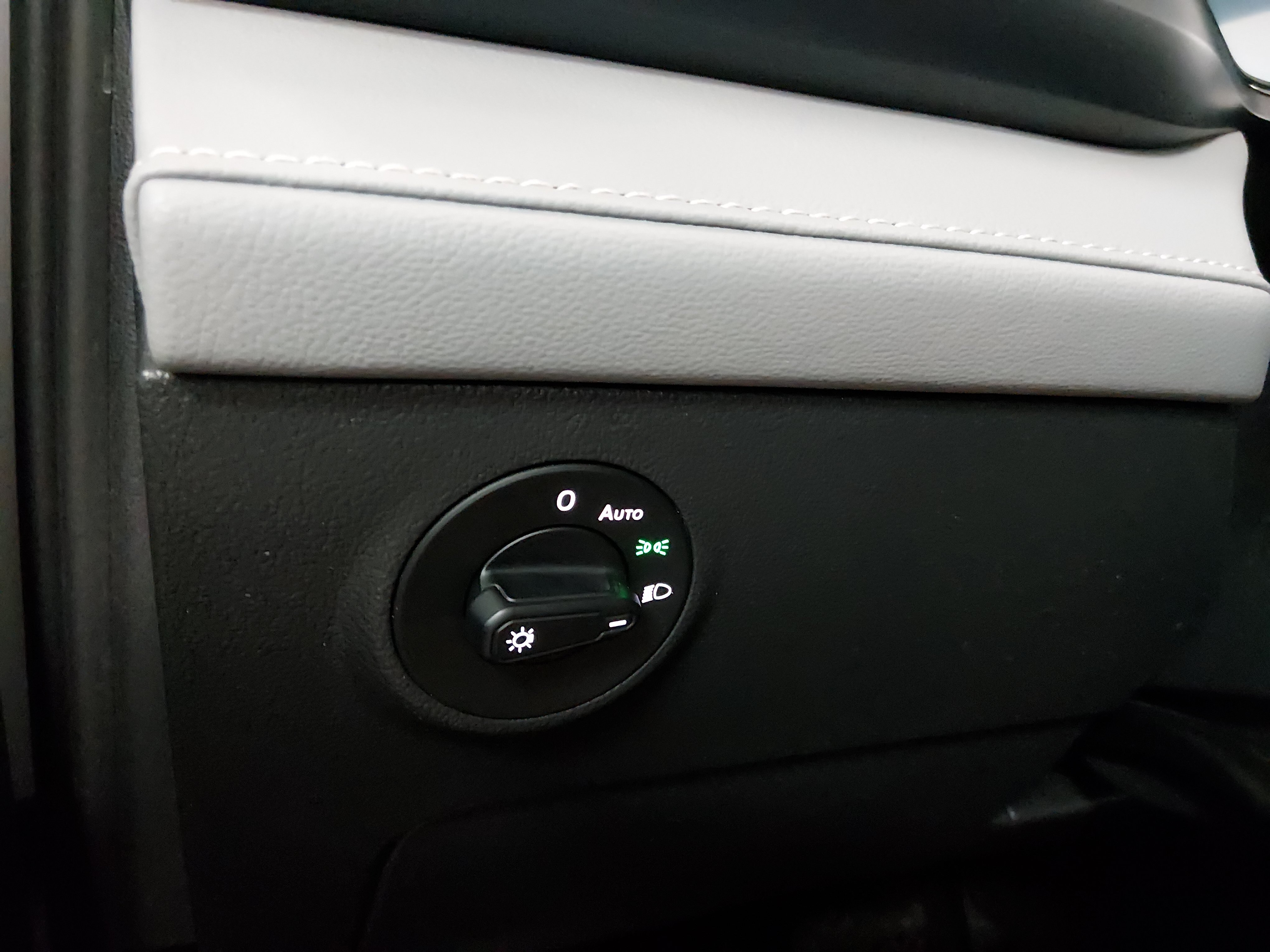 2024 Volkswagen Taos SE - Photo 13