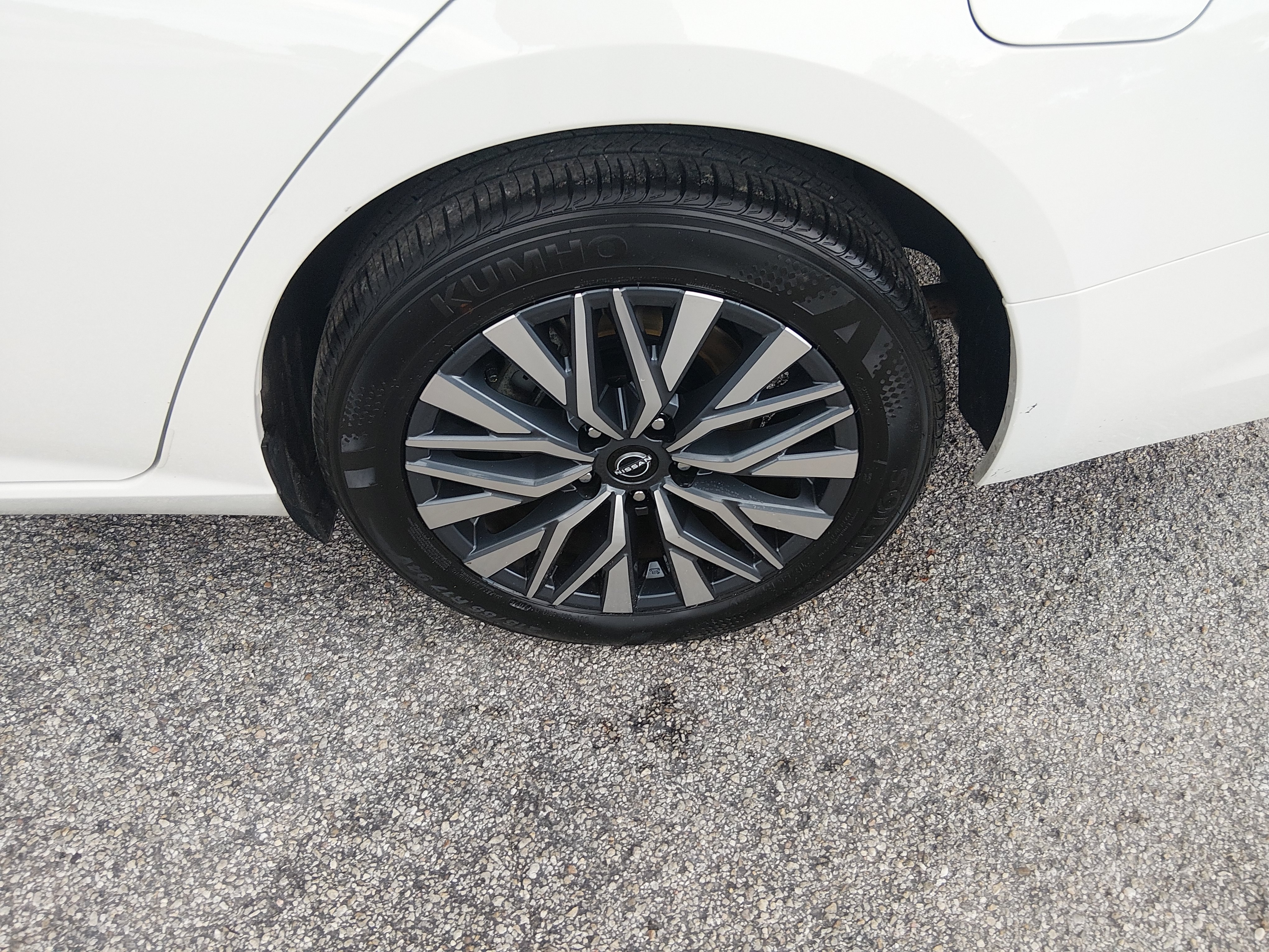 2025 Nissan Altima SV - Photo 10