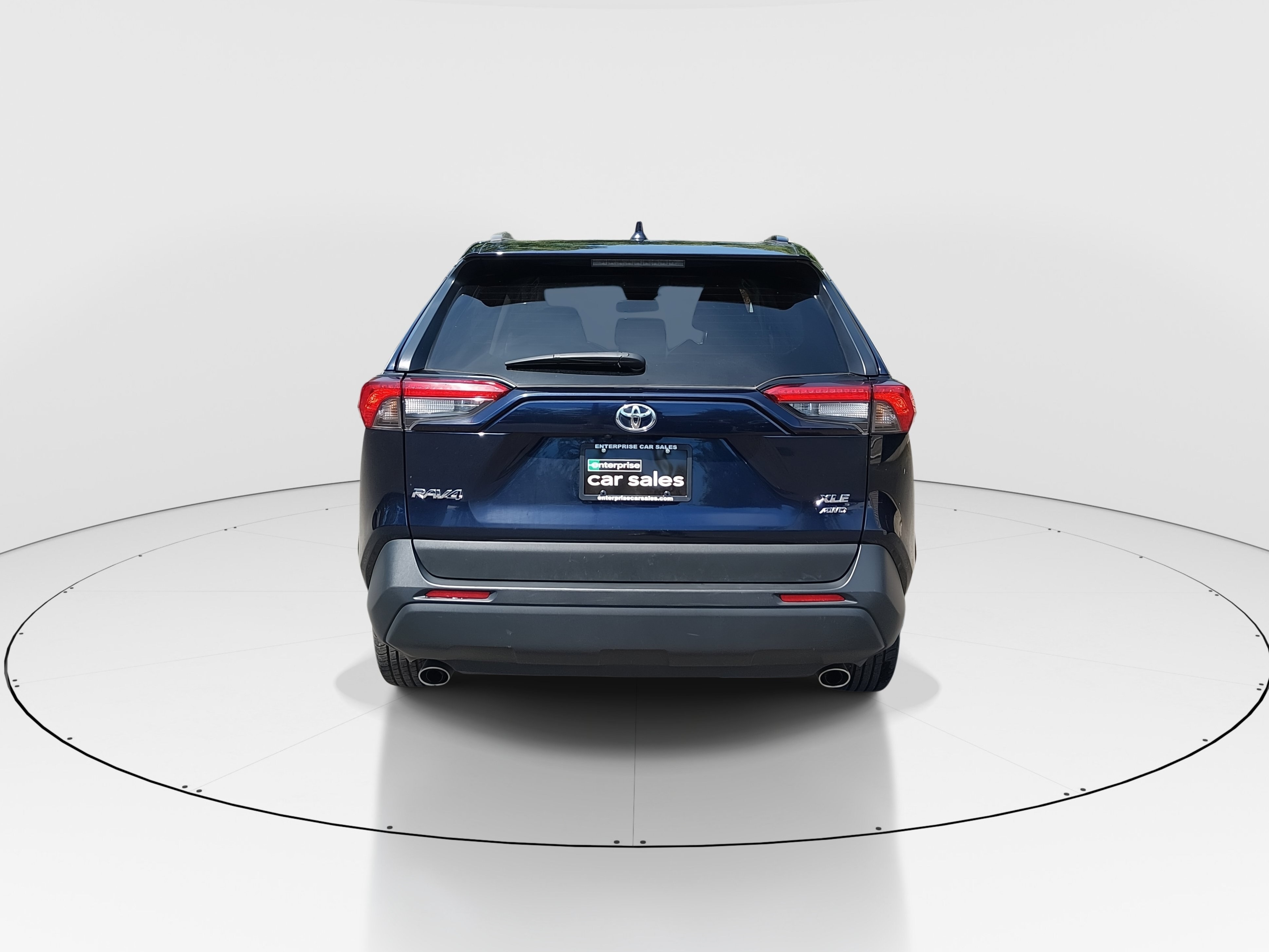 2024 Toyota RAV4 XLE - Photo 6