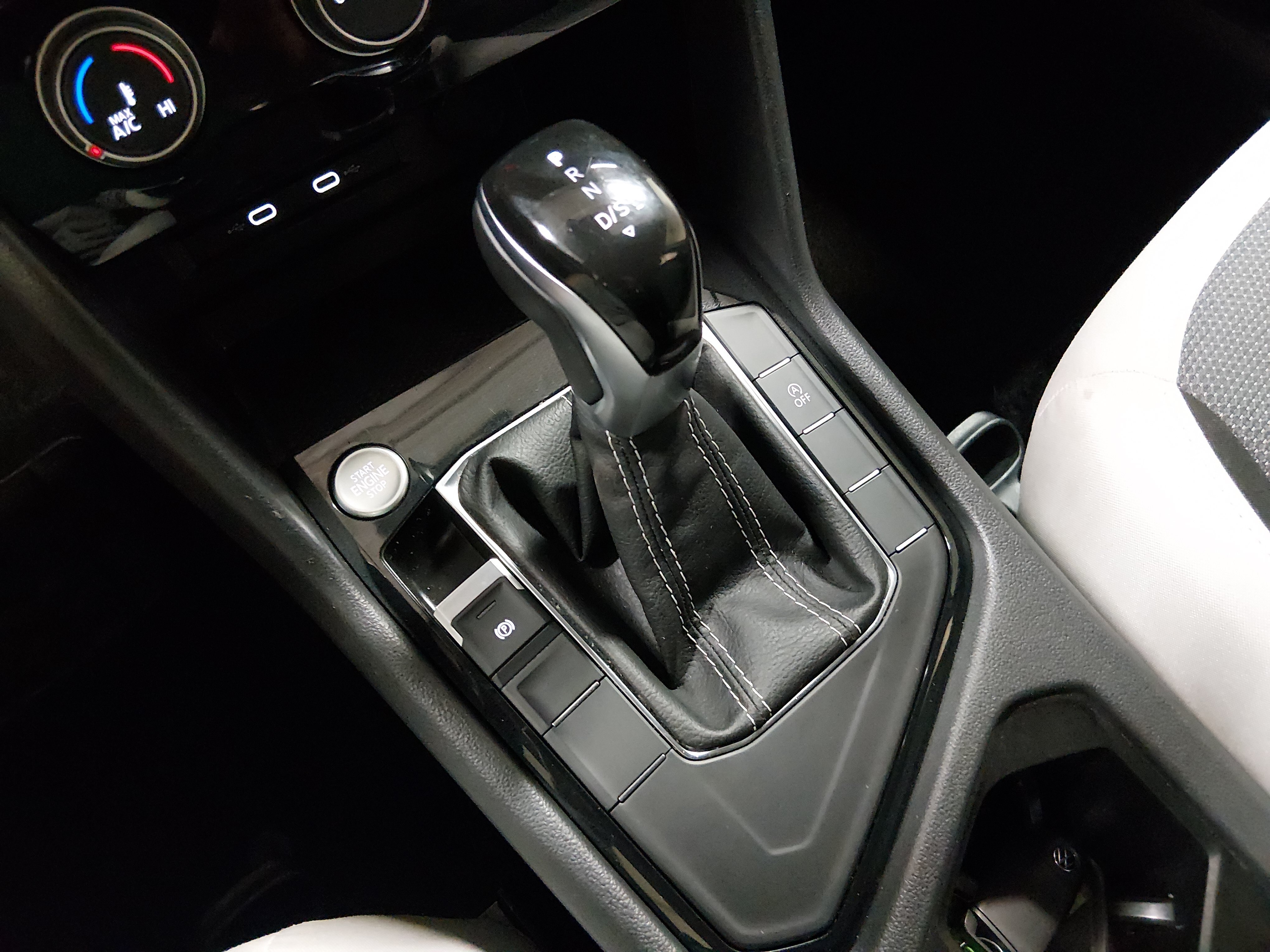 2025 Volkswagen Taos S - Photo 19