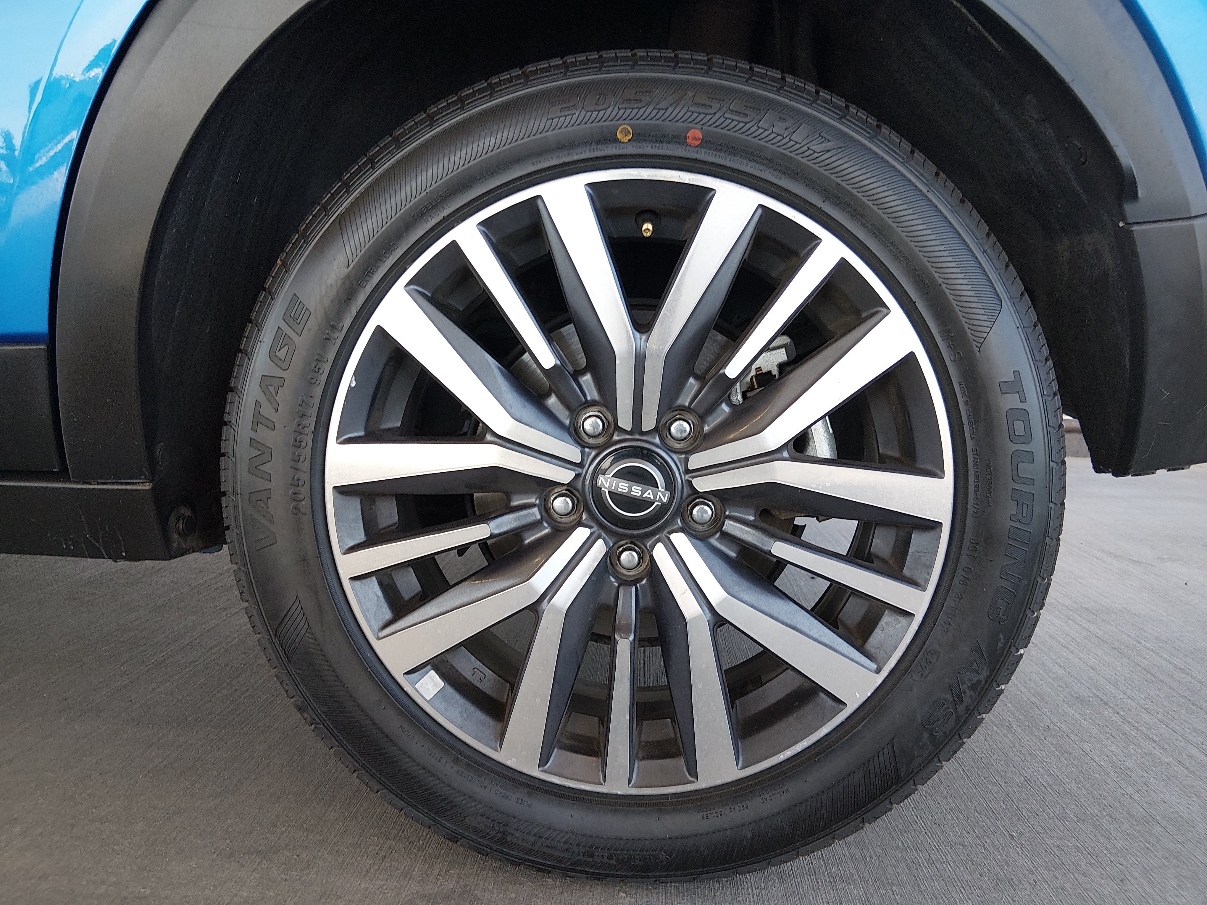 2024 Nissan Kicks SR - Photo 10