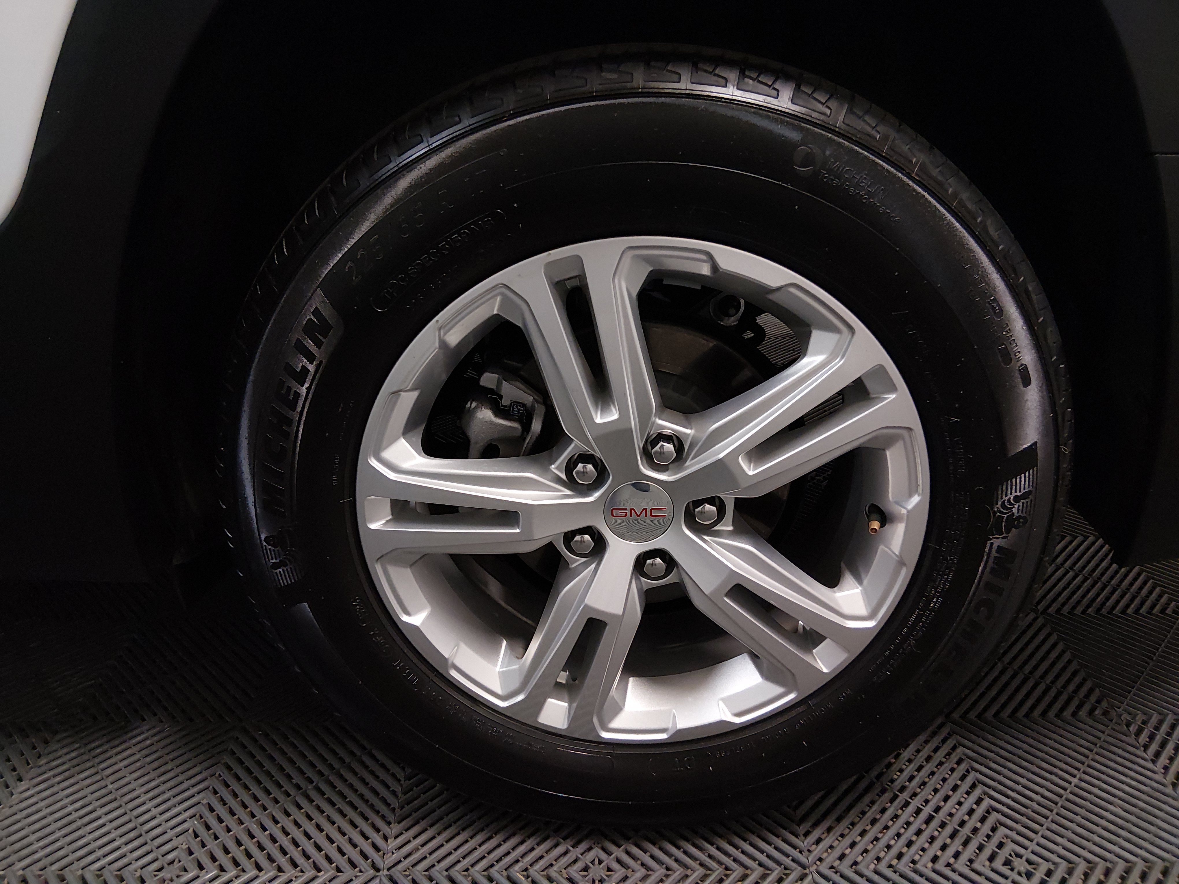 2024 GMC Terrain SLE - Photo 10