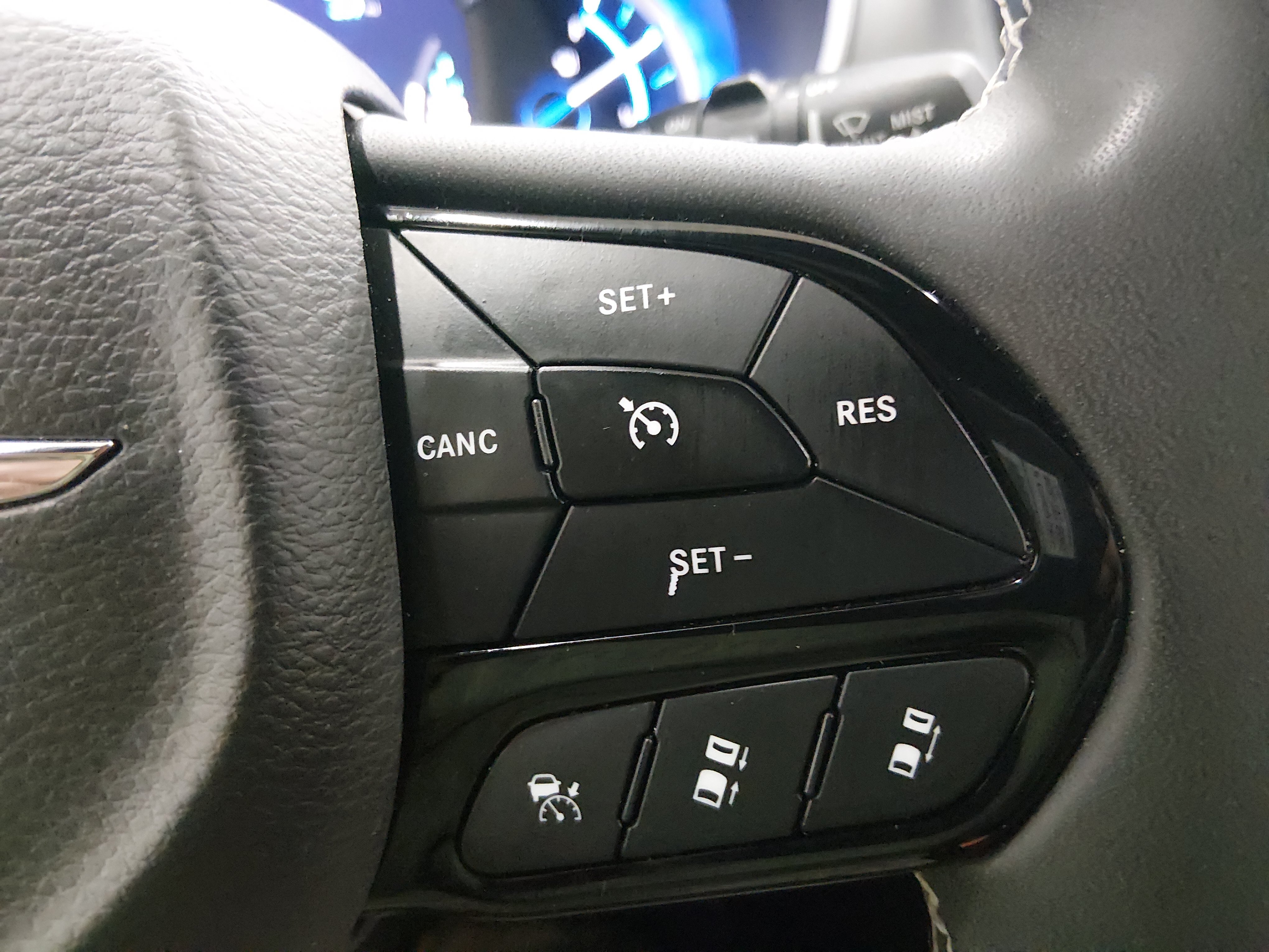 2024 Chrysler Pacifica PHEV Select - Photo 19
