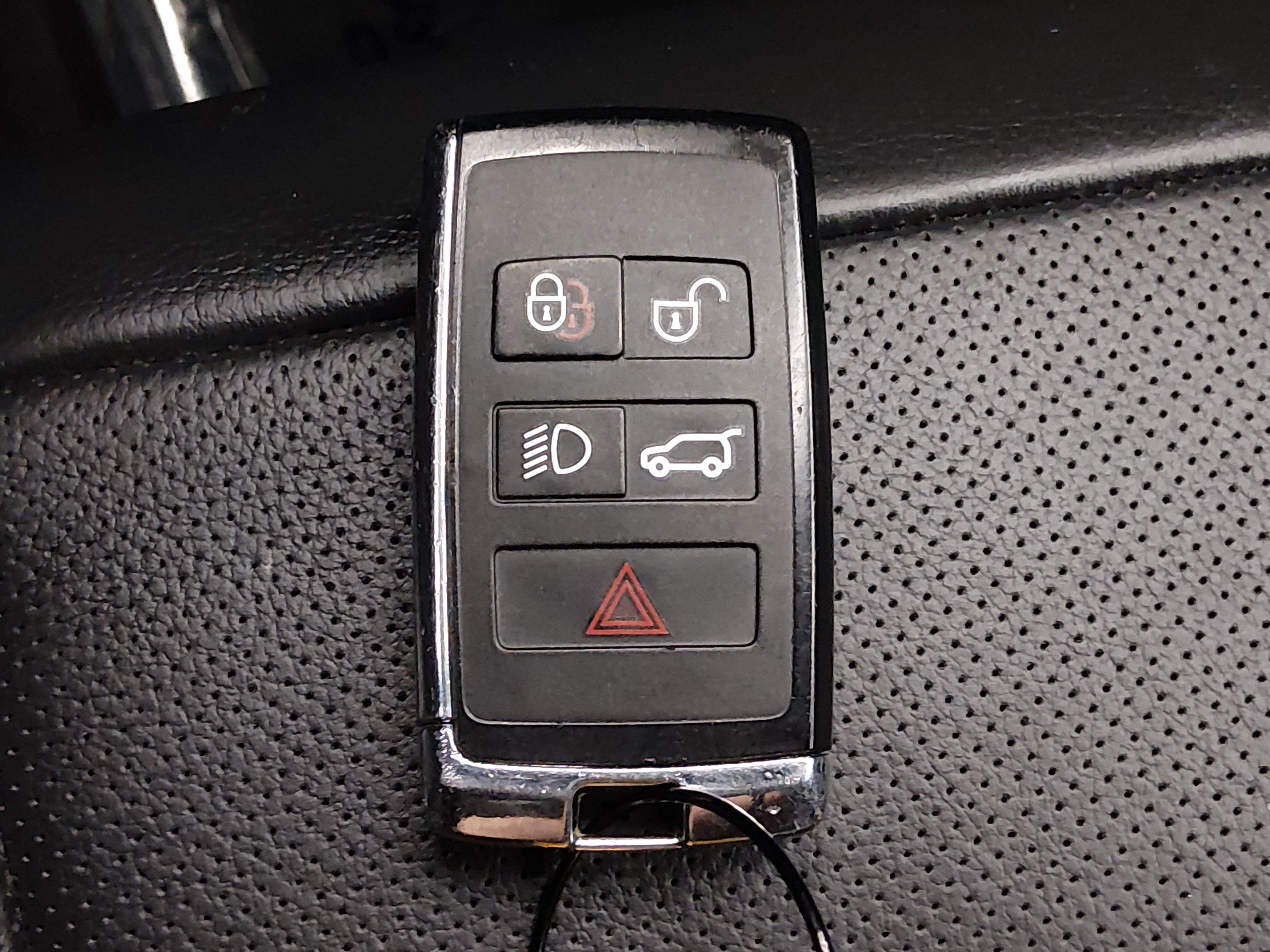 2025 Land Rover Range Rover Velar Dynamic SE - Photo 15