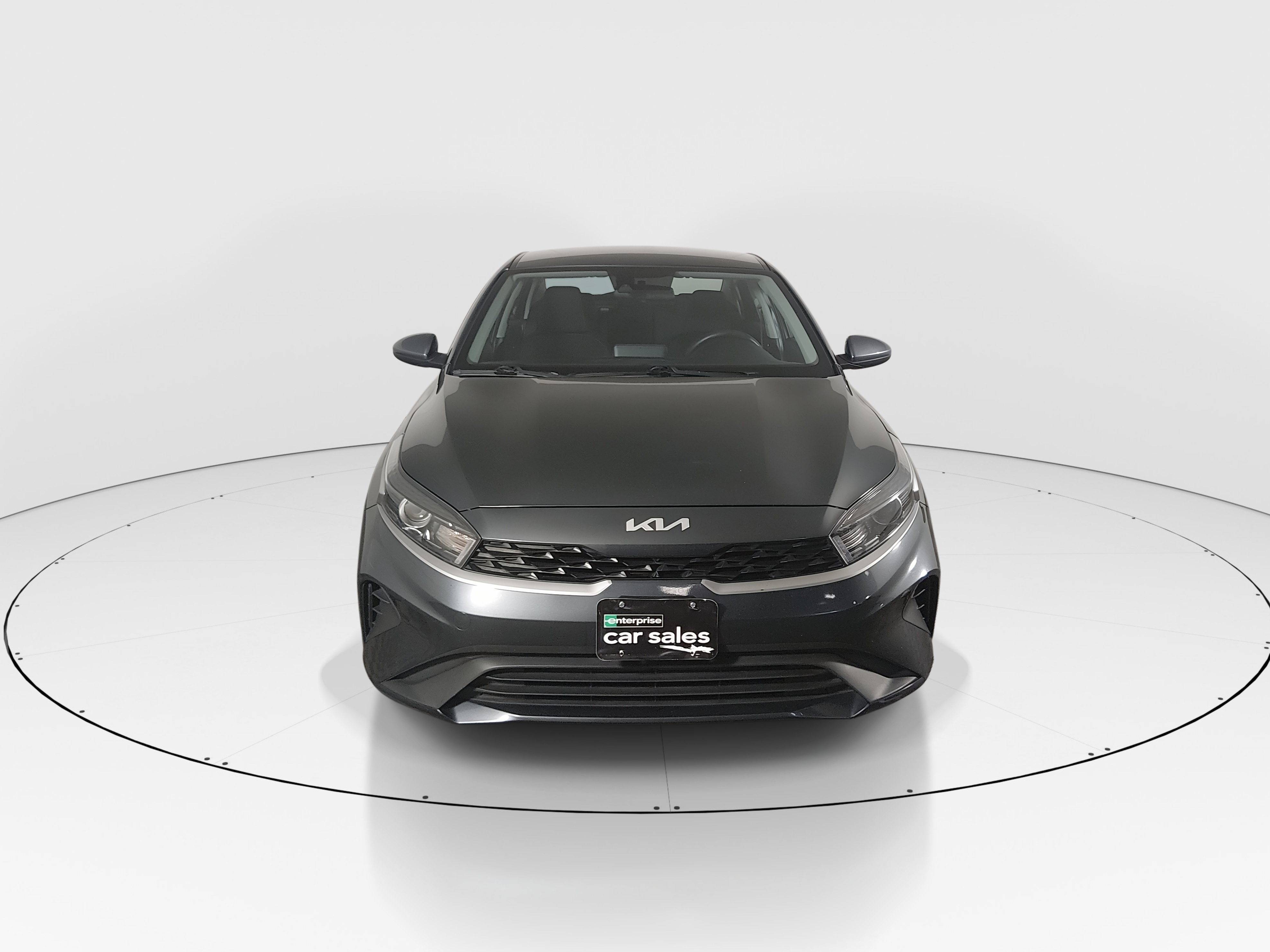 2024 Kia Forte LXS - Photo 2