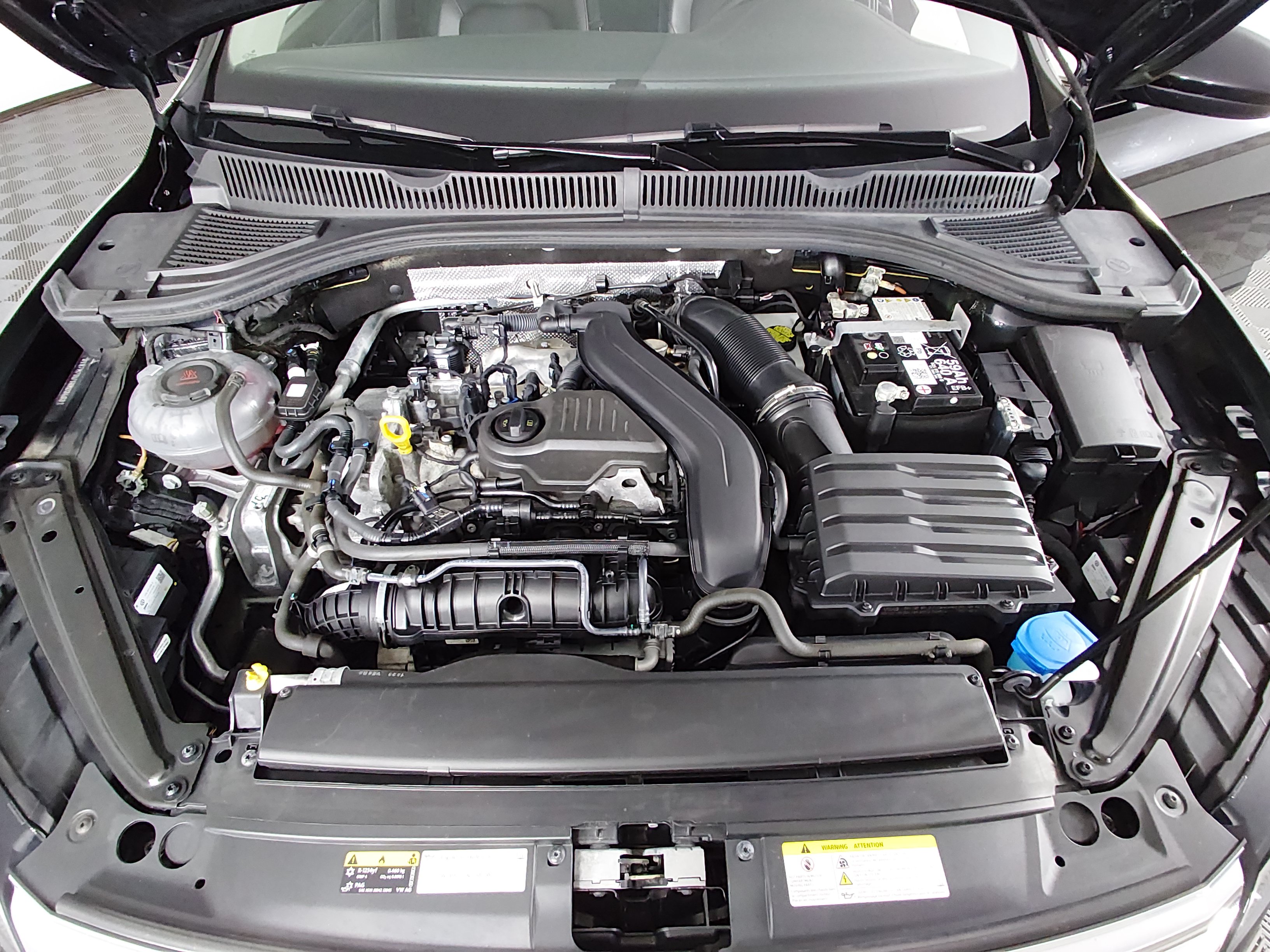 2024 Volkswagen Jetta SE - Photo 9