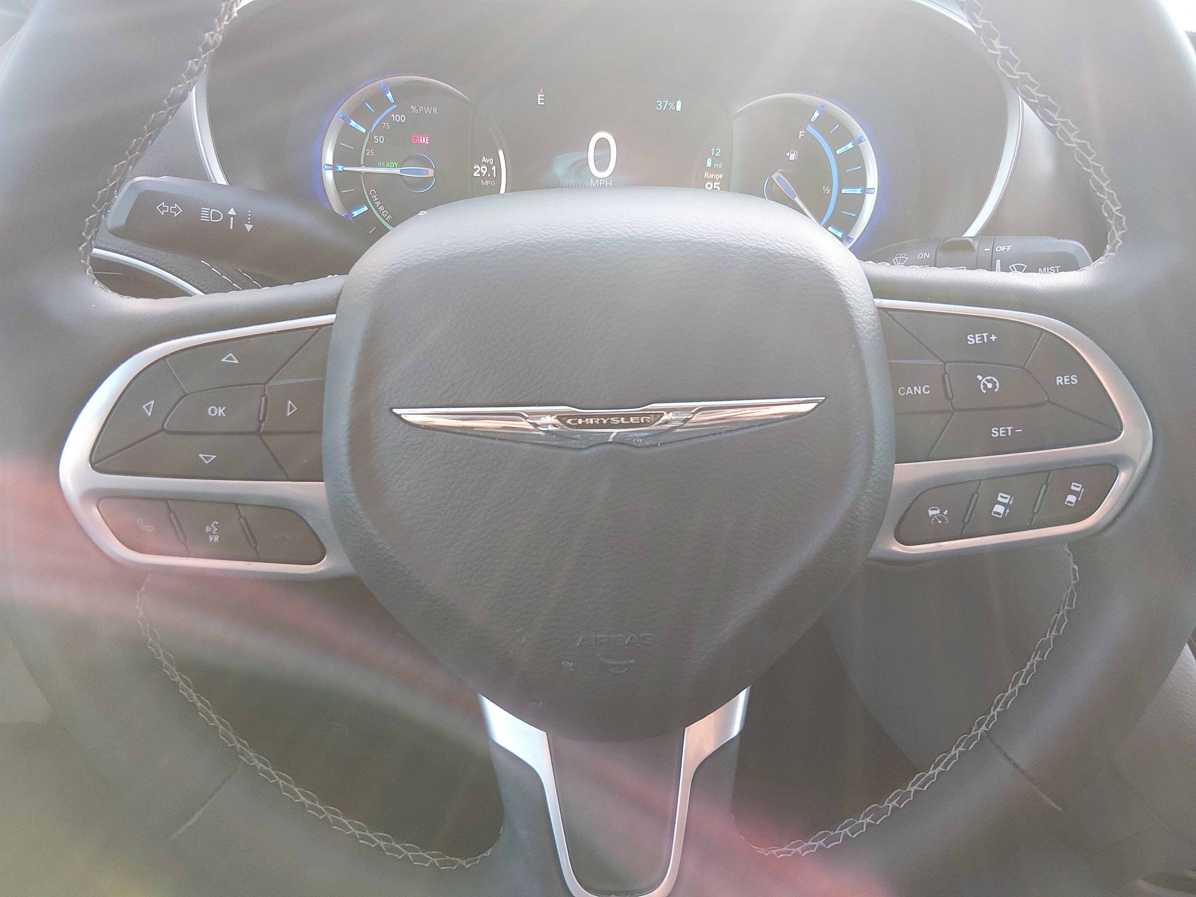 2023 Chrysler Pacifica Hybrid Touring L - Photo 12