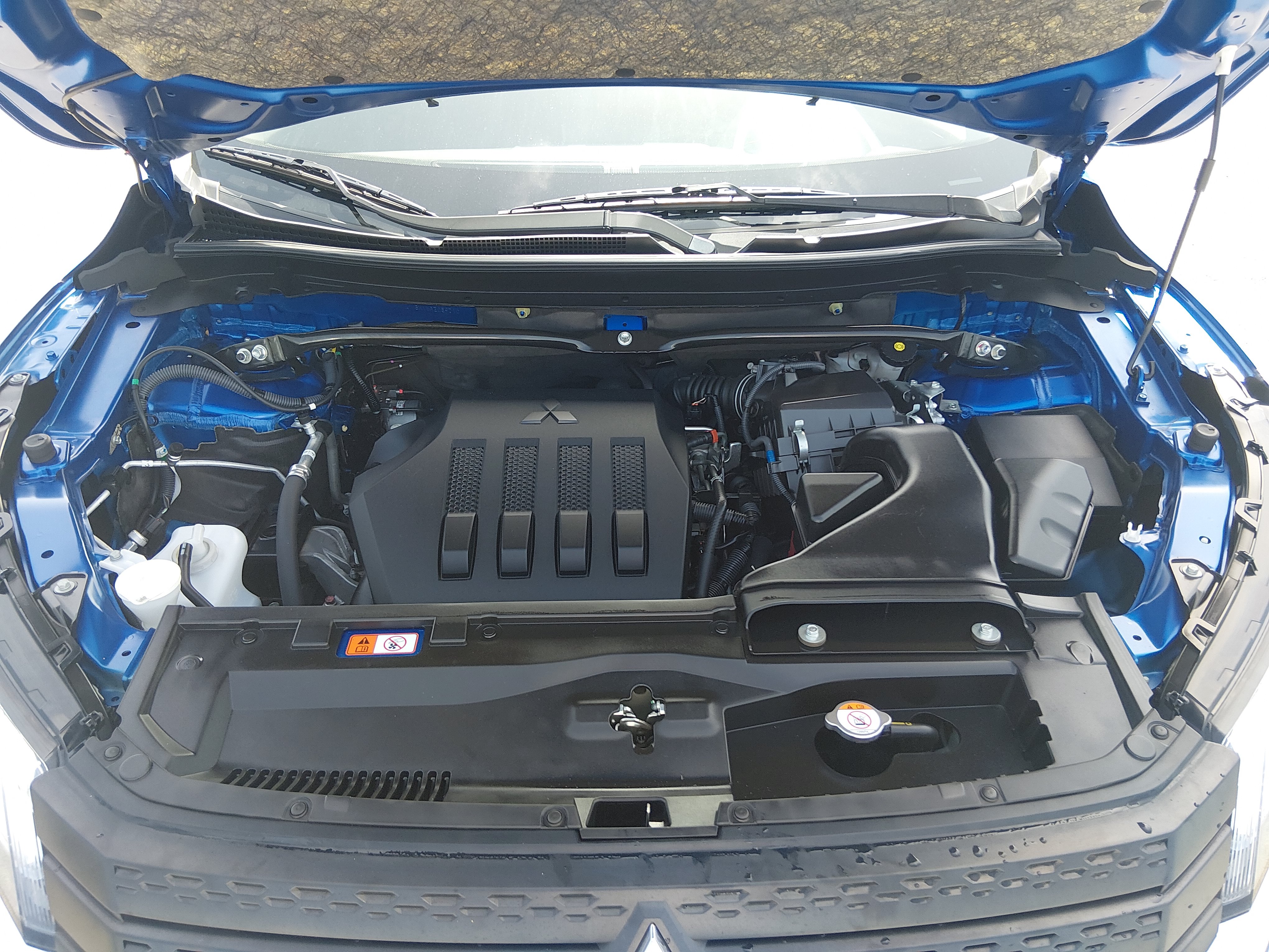 2024 Mitsubishi Eclipse Cross SE - Photo 9