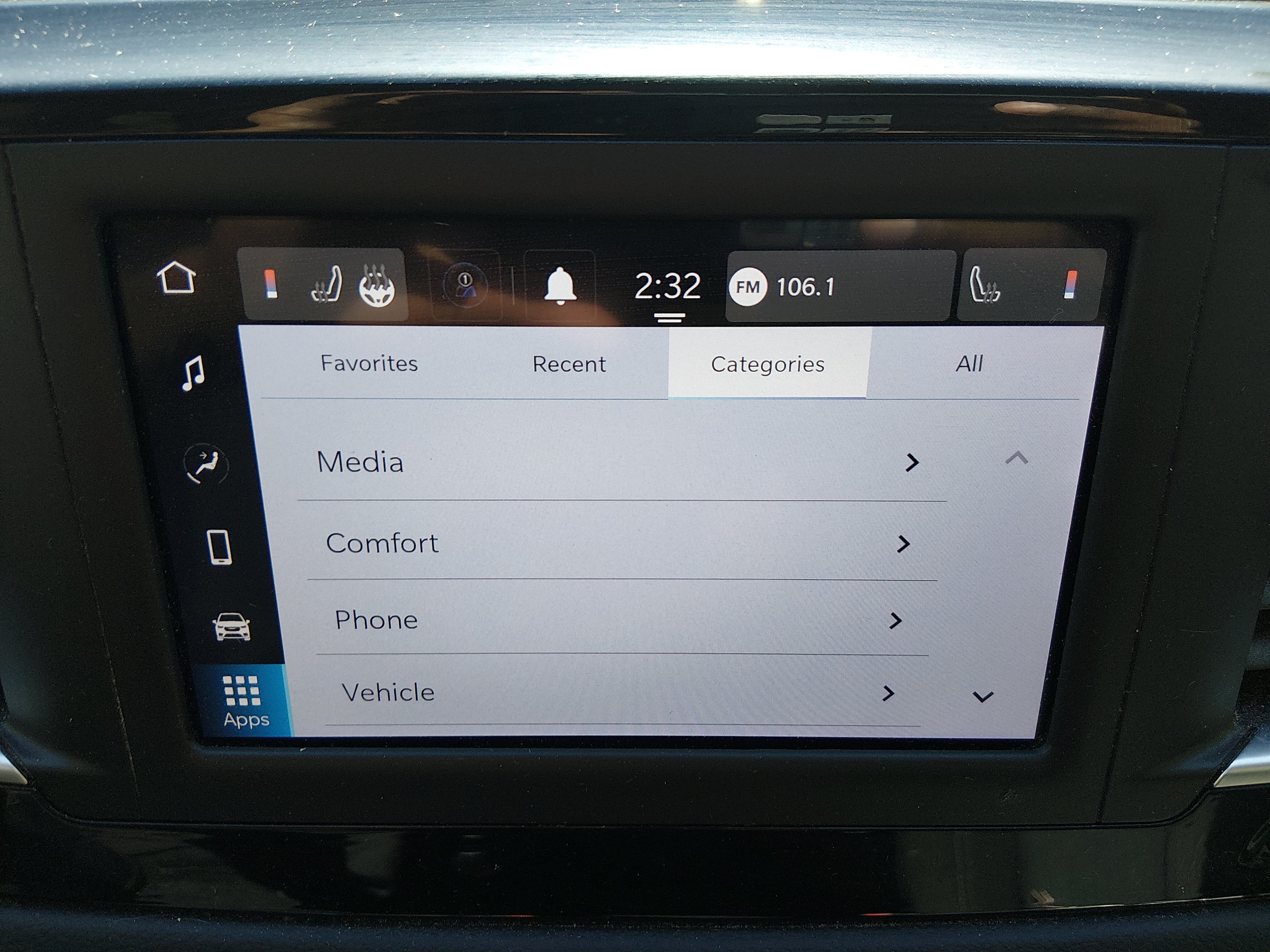 2023 Chrysler Voyager LX - Photo 17