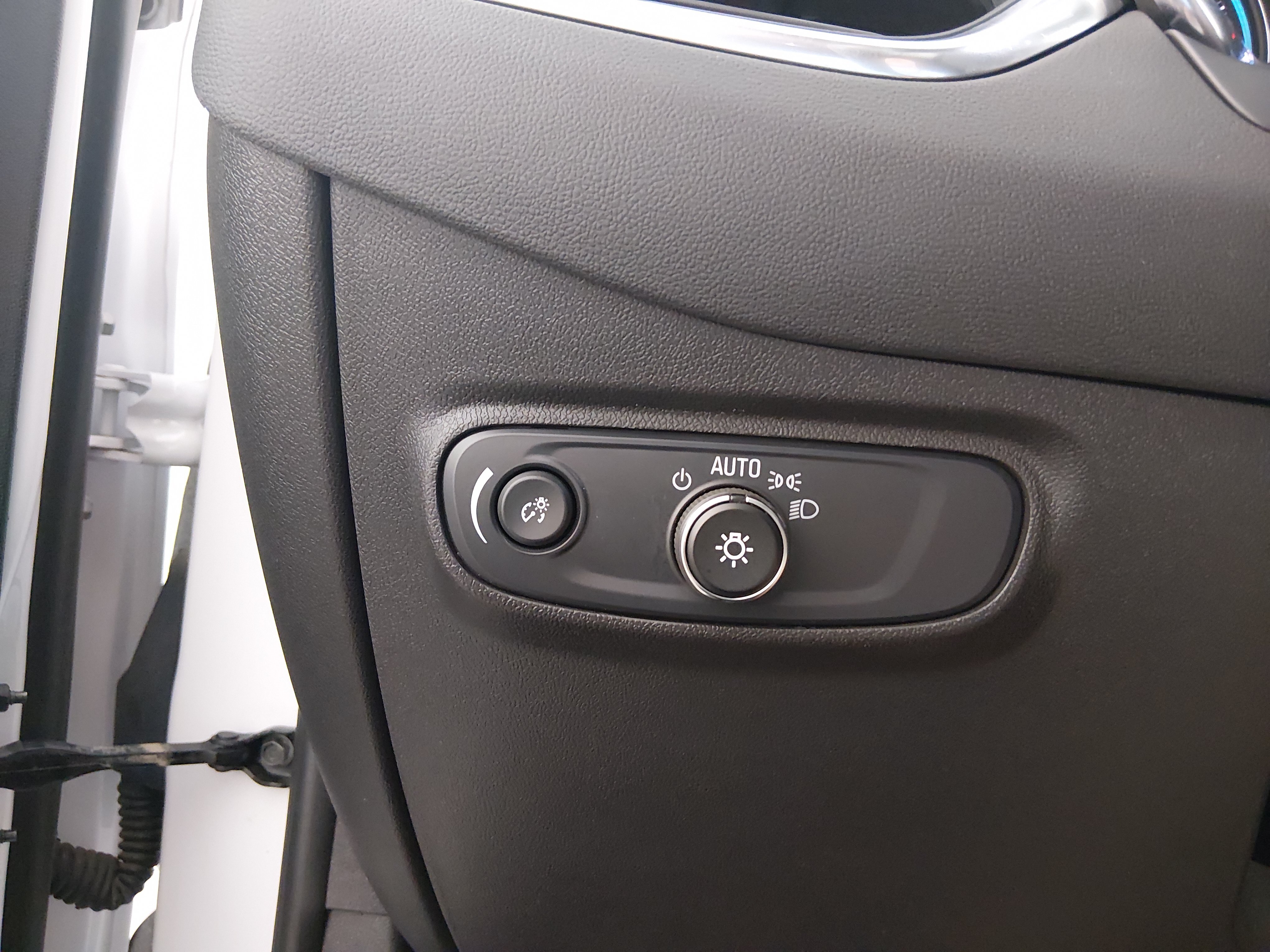 2024 Chevrolet Equinox LT - Photo 13