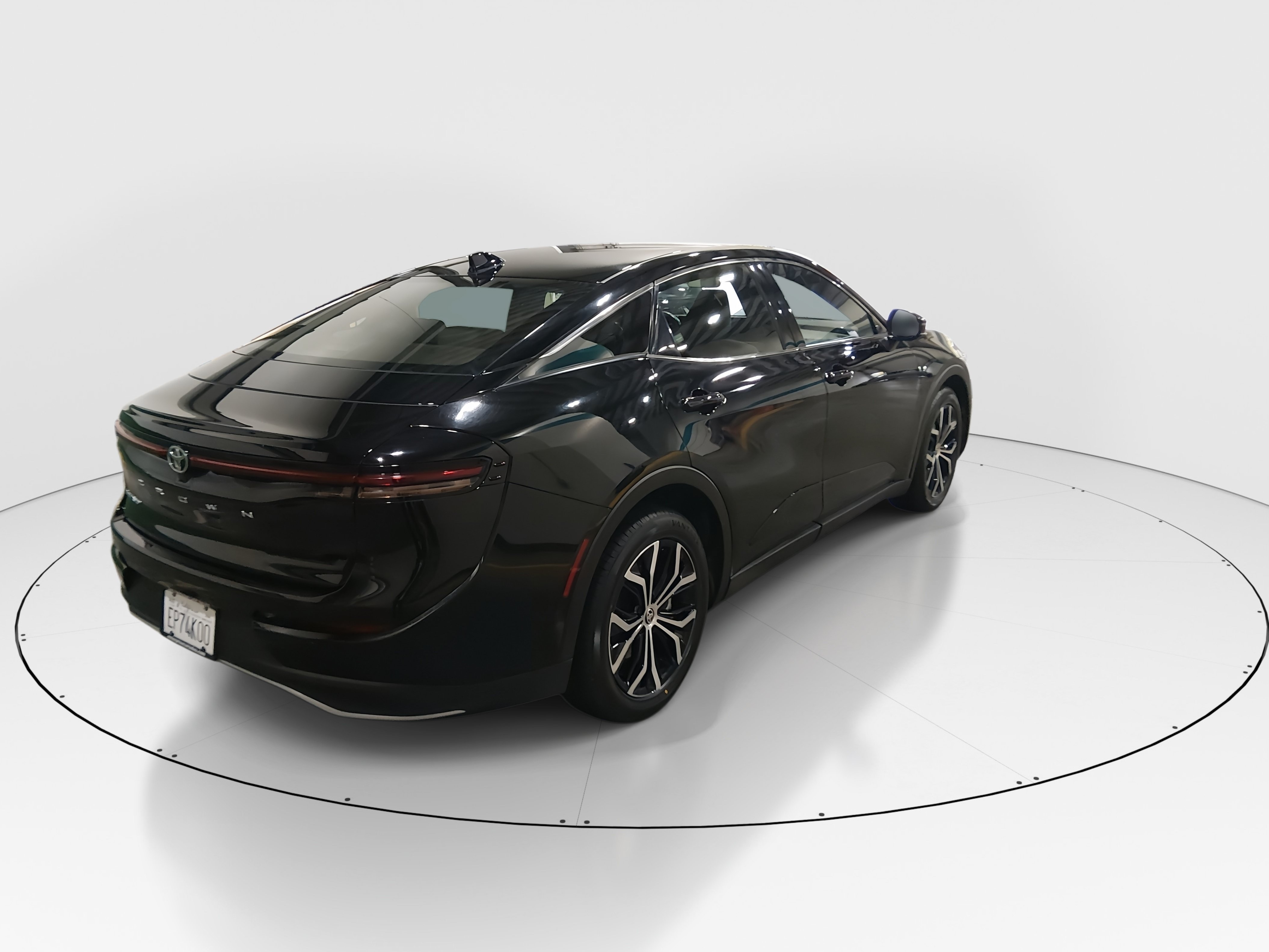 2024 Toyota Crown XLE - Photo 7