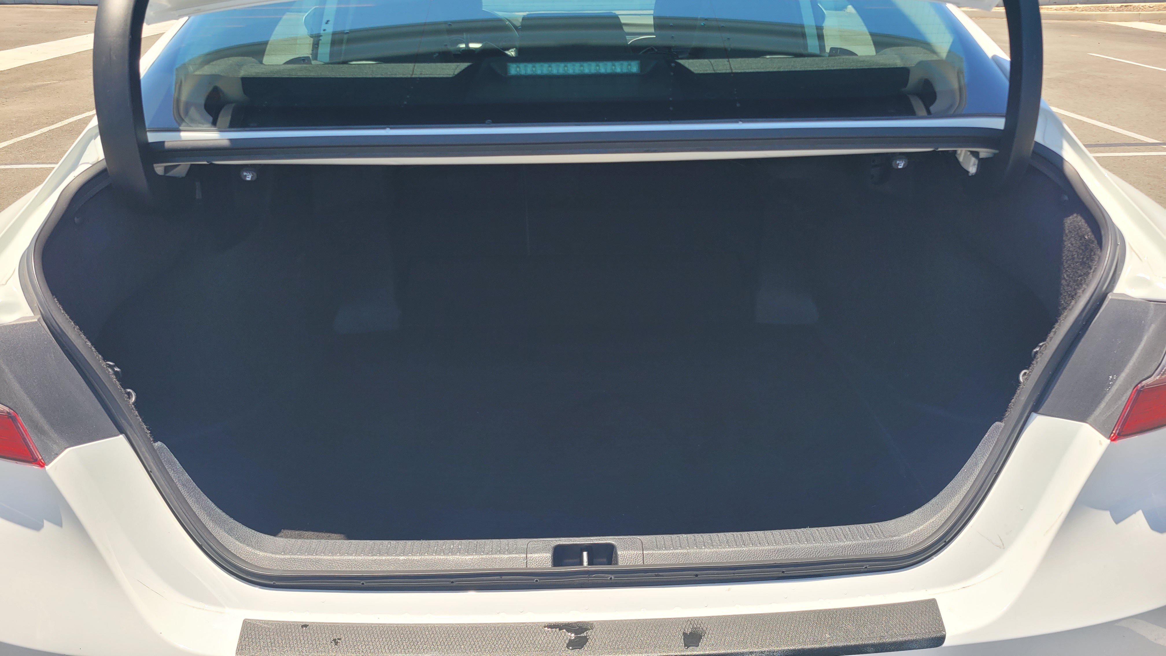 2024 Toyota Camry SE - Photo 10