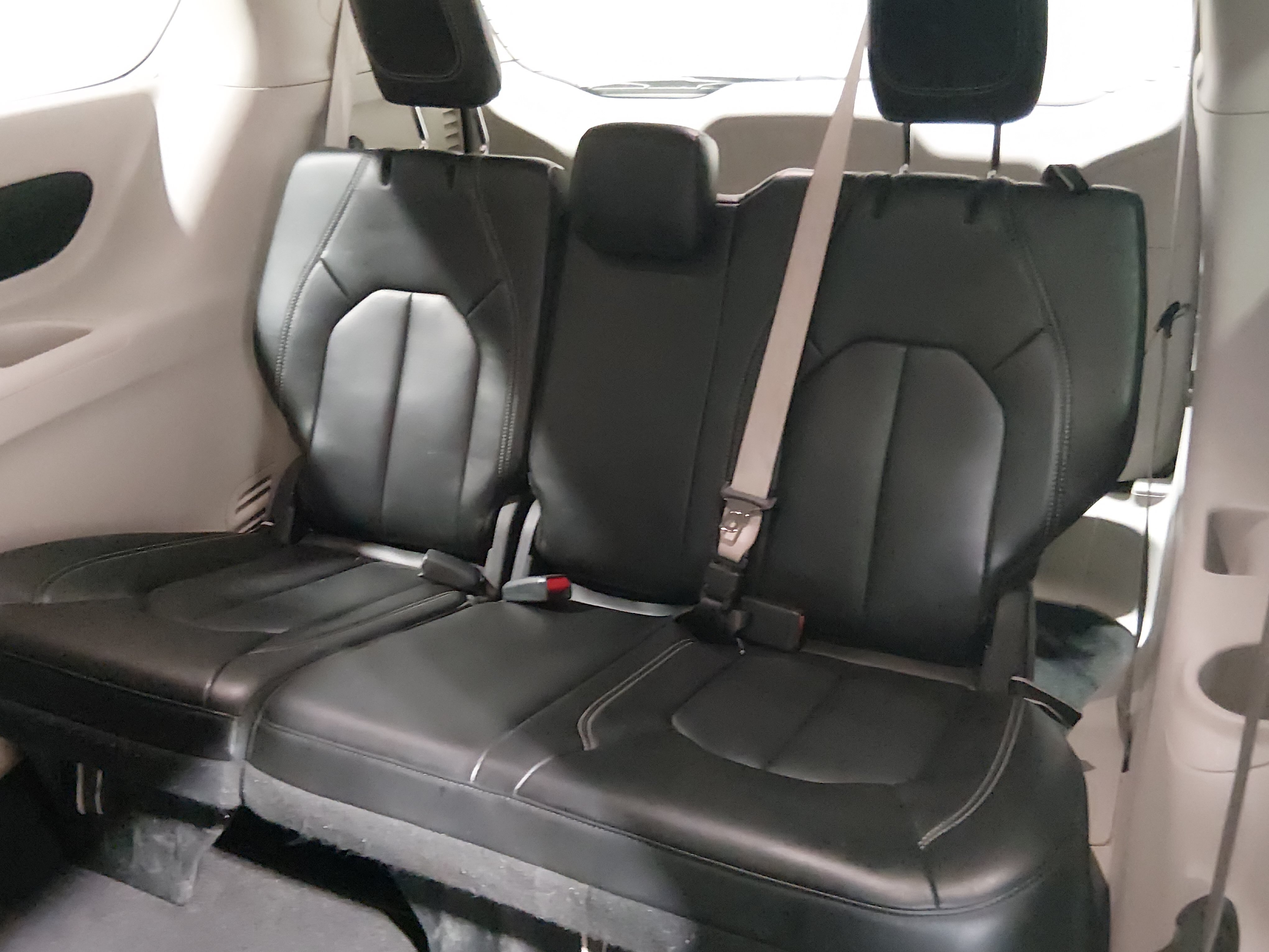 2023 Chrysler Pacifica Touring L - Photo 17