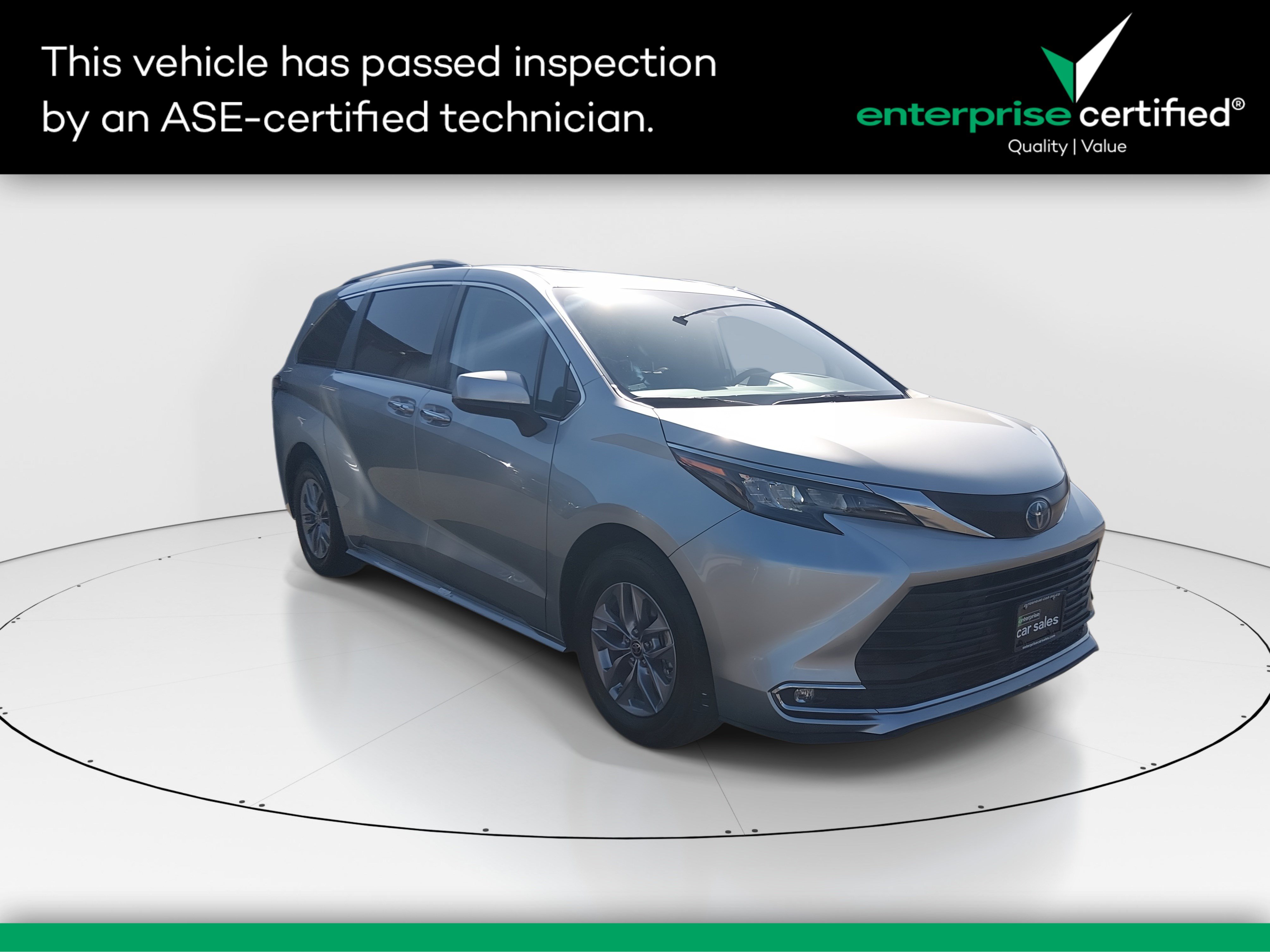 2024 Toyota Sienna XLE
