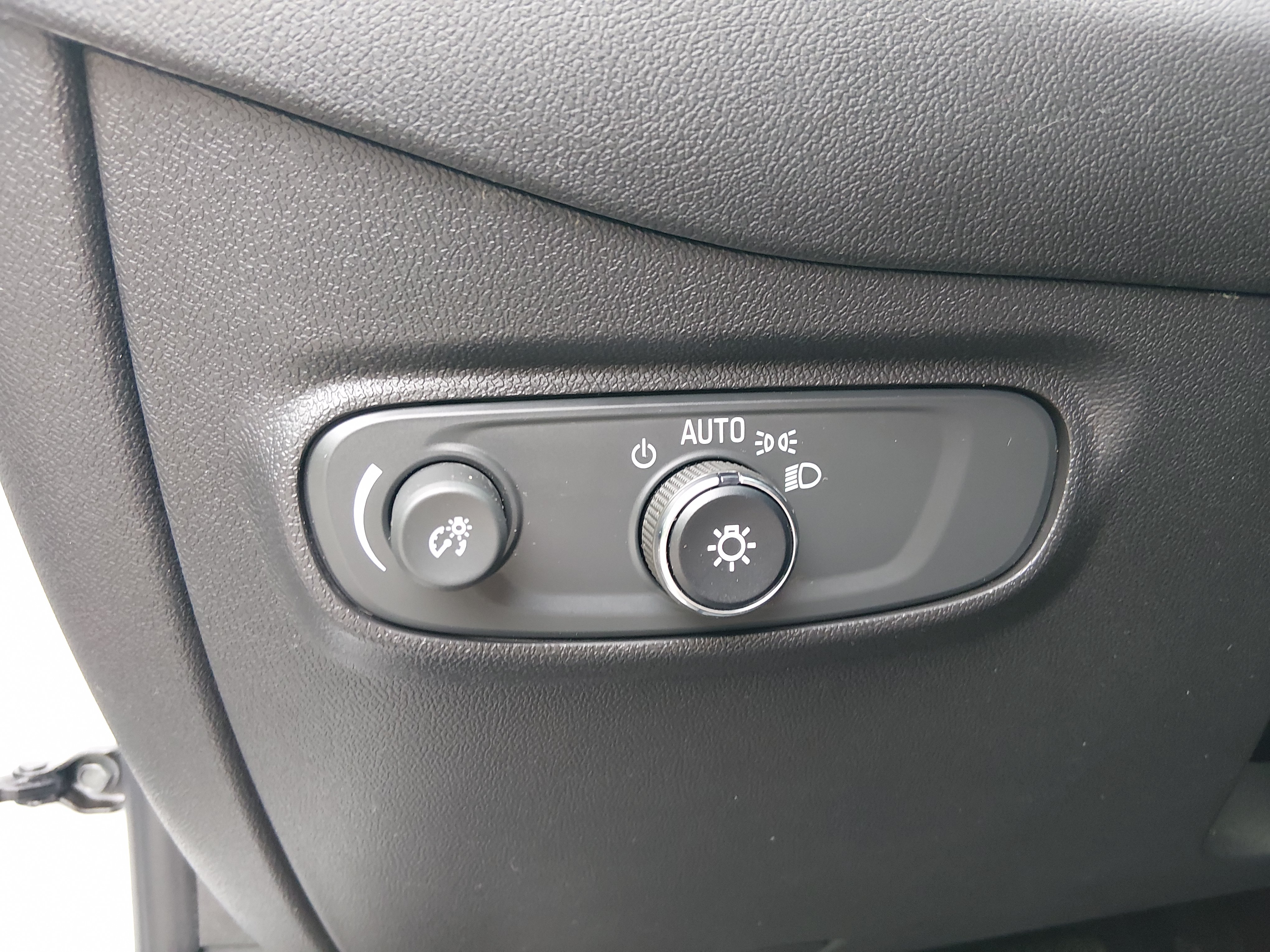 2024 Chevrolet Equinox LT - Photo 13