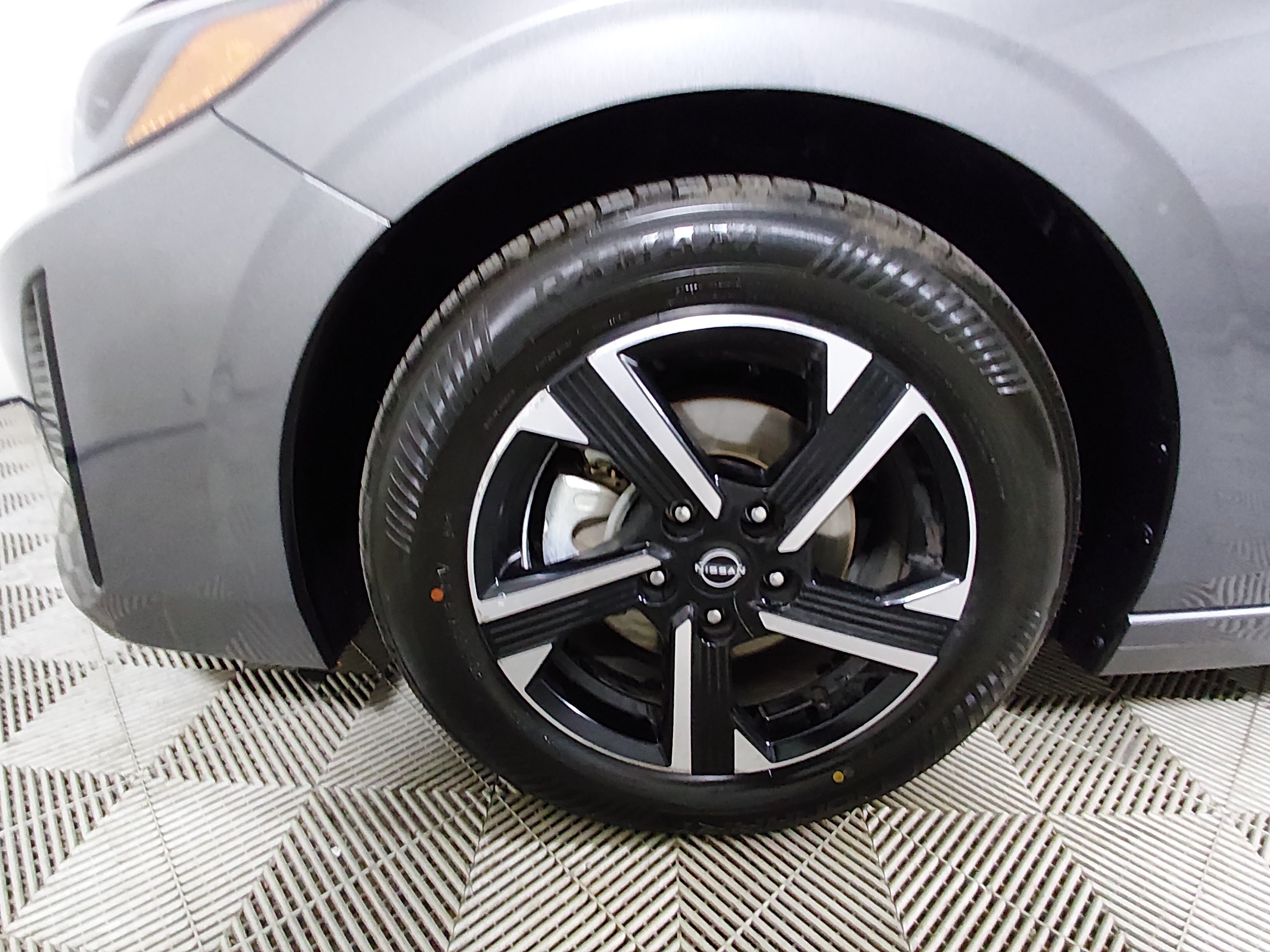 2024 Nissan Sentra SV - Photo 10