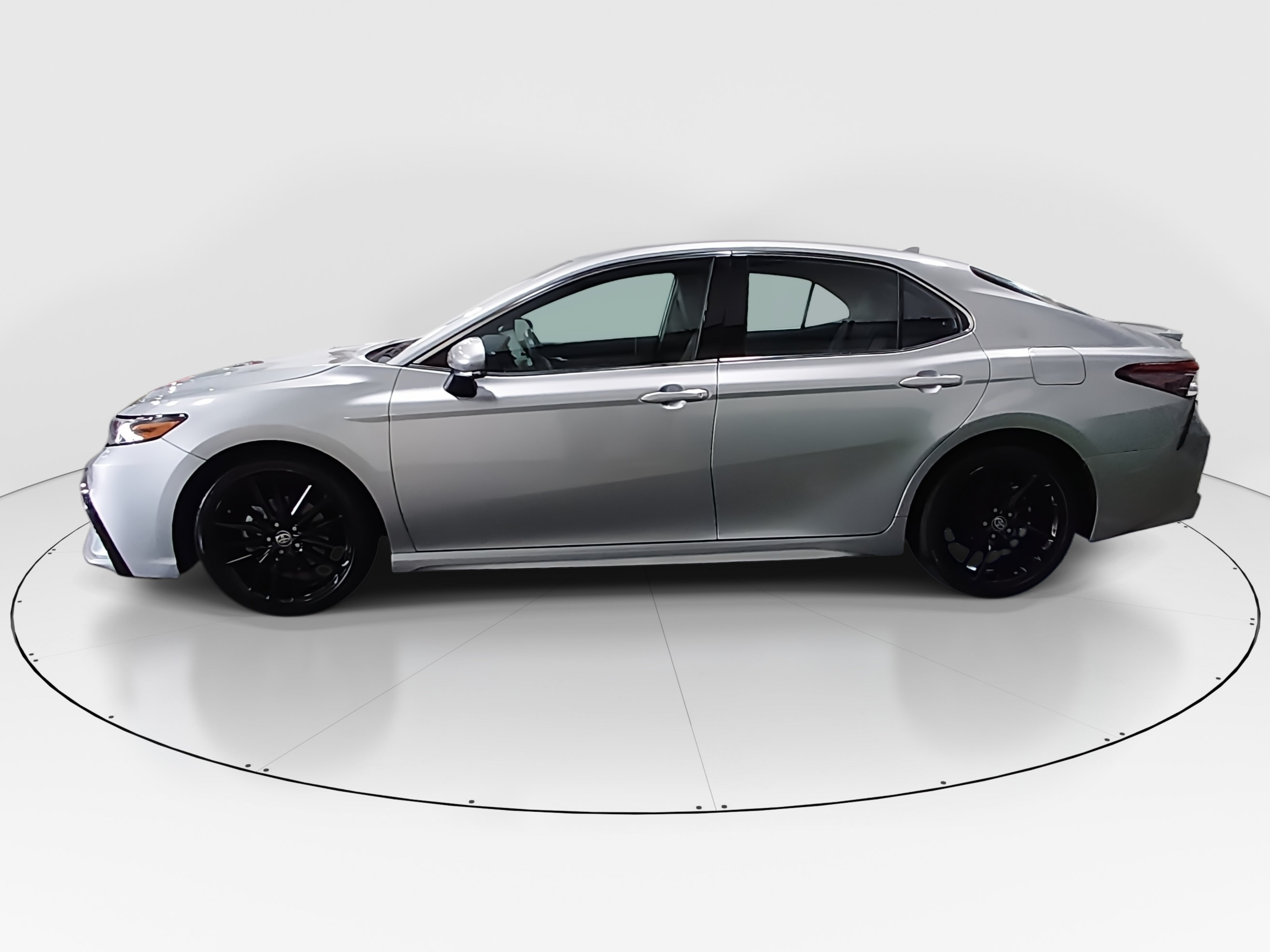 2024 Toyota Camry XSE - Photo 4
