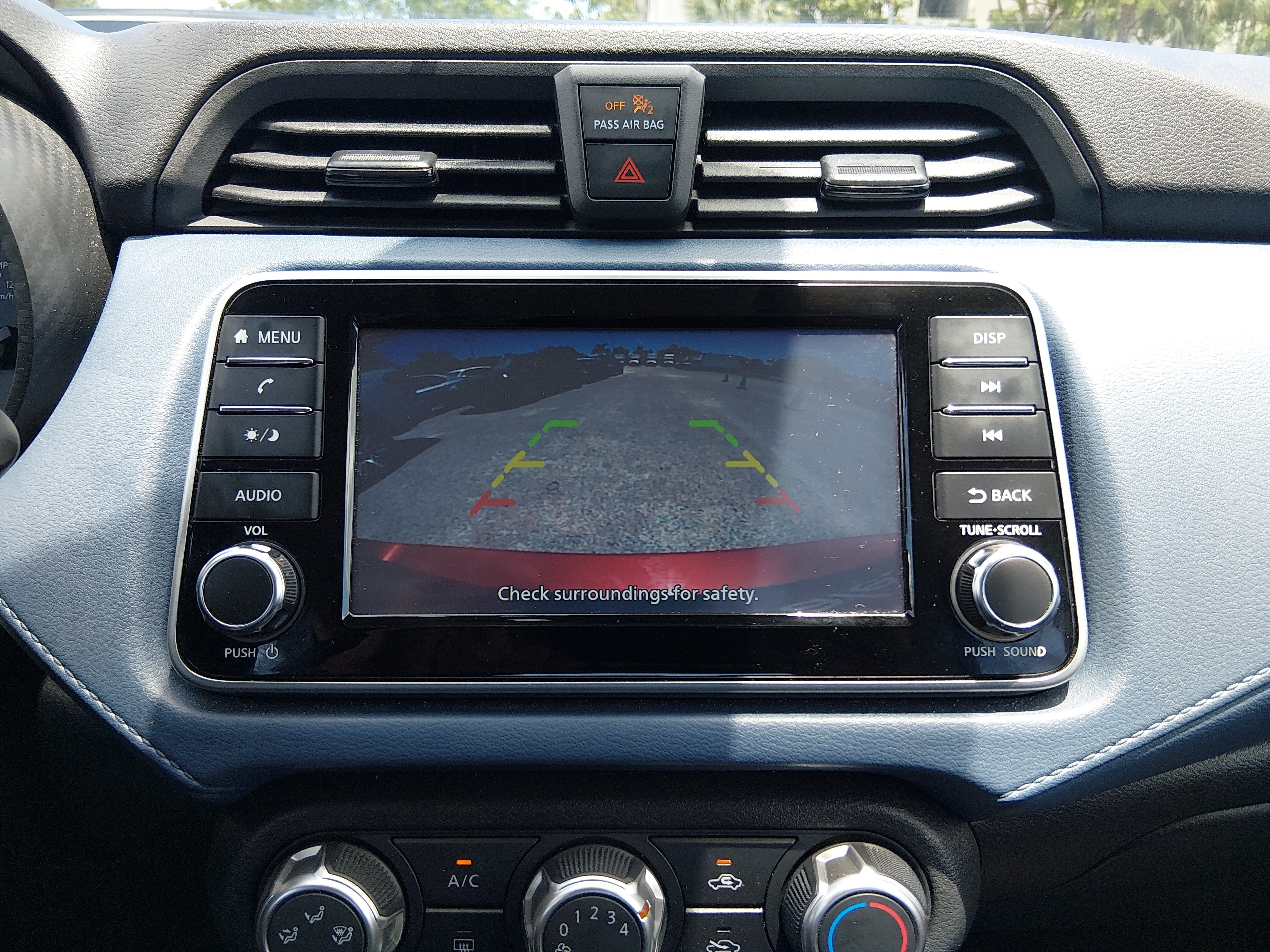2025 Nissan Versa Sedan SV - Photo 16