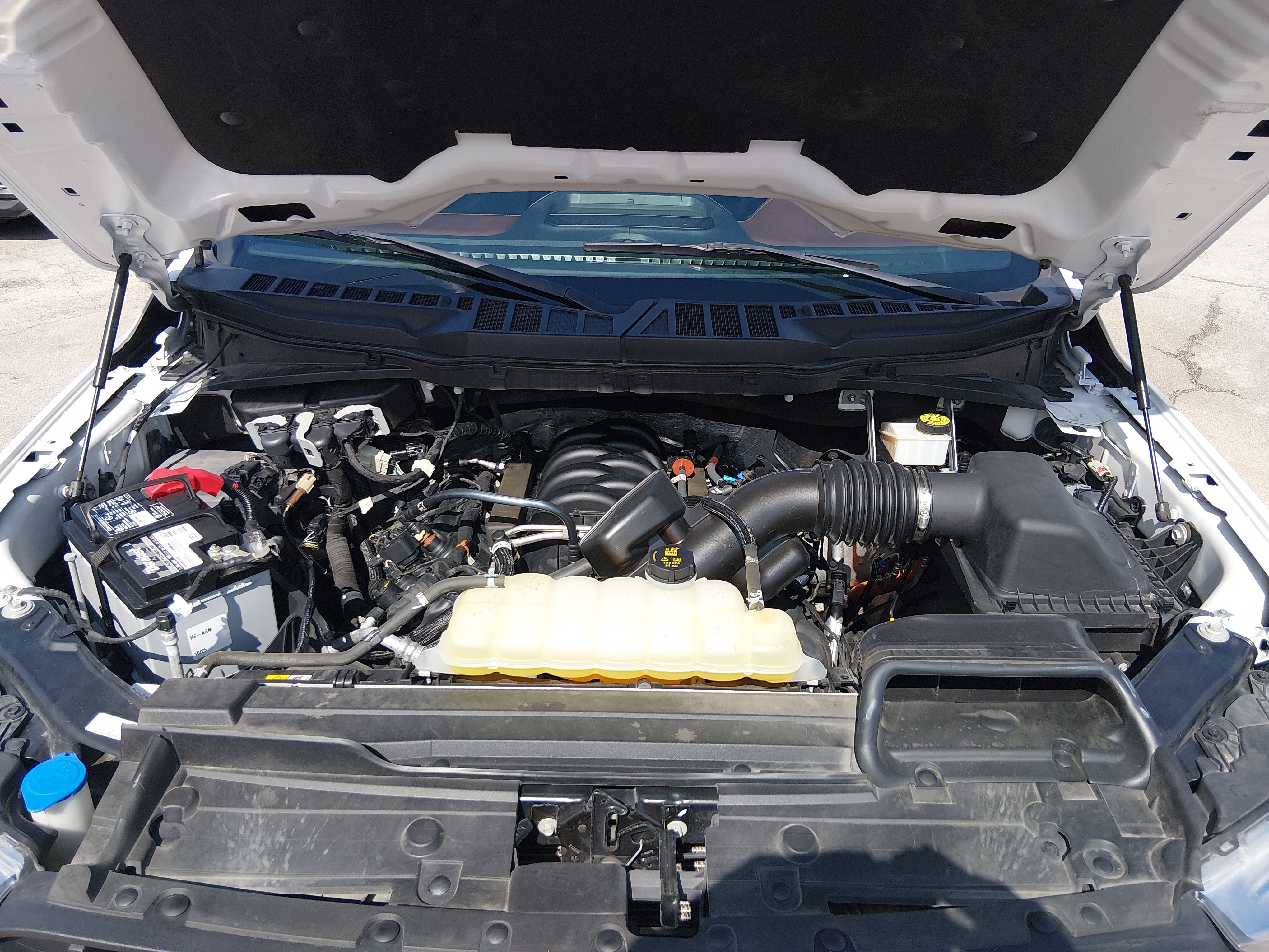 2022 Ford F-150 Lariat - Photo 9