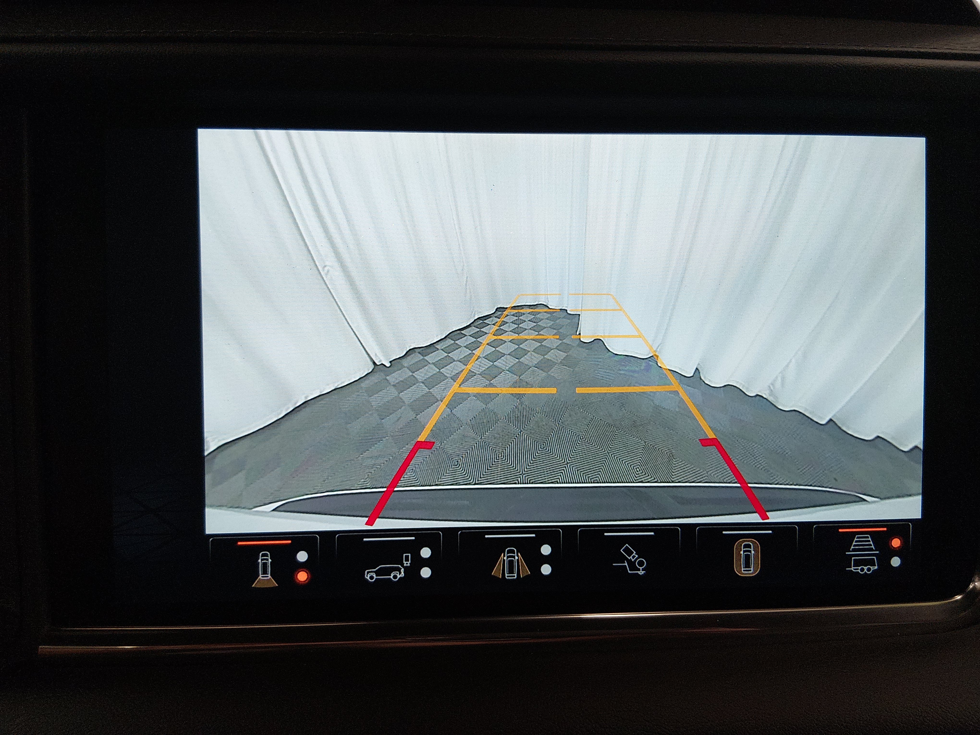 2024 GMC Yukon Denali - Photo 17