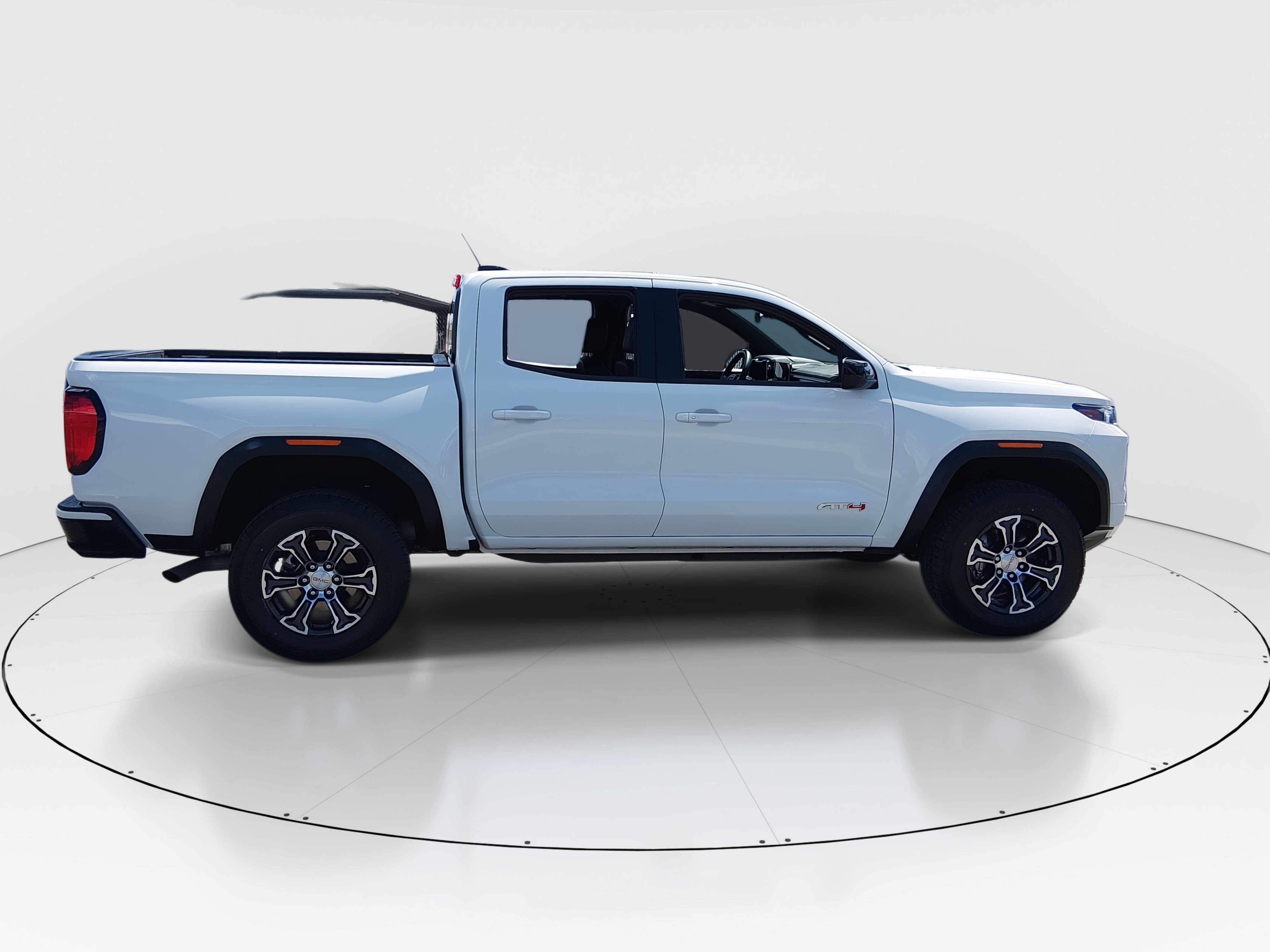 2024 GMC Canyon AT4 - Photo 8