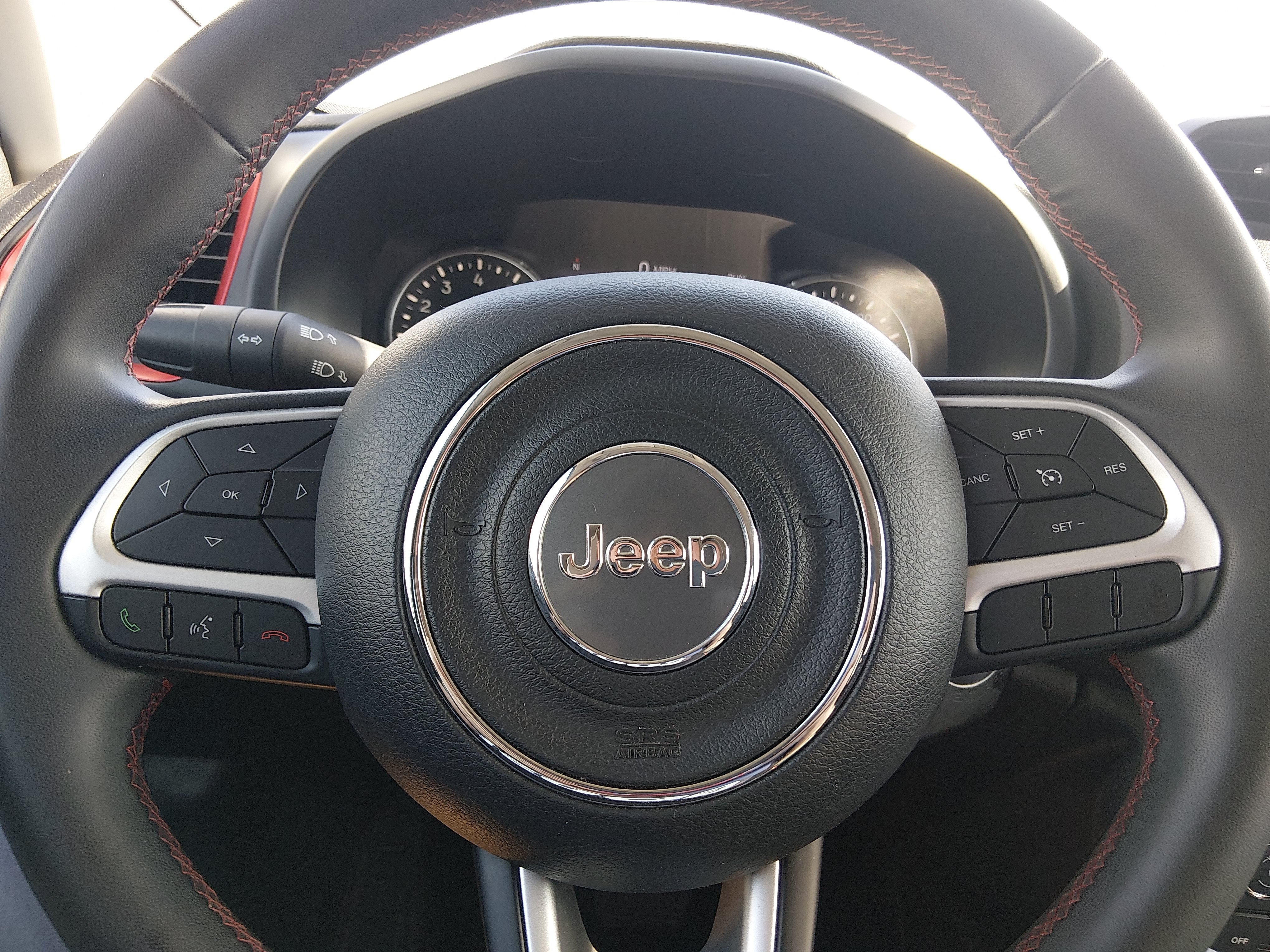 2023 Jeep Renegade Trailhawk - Photo 12