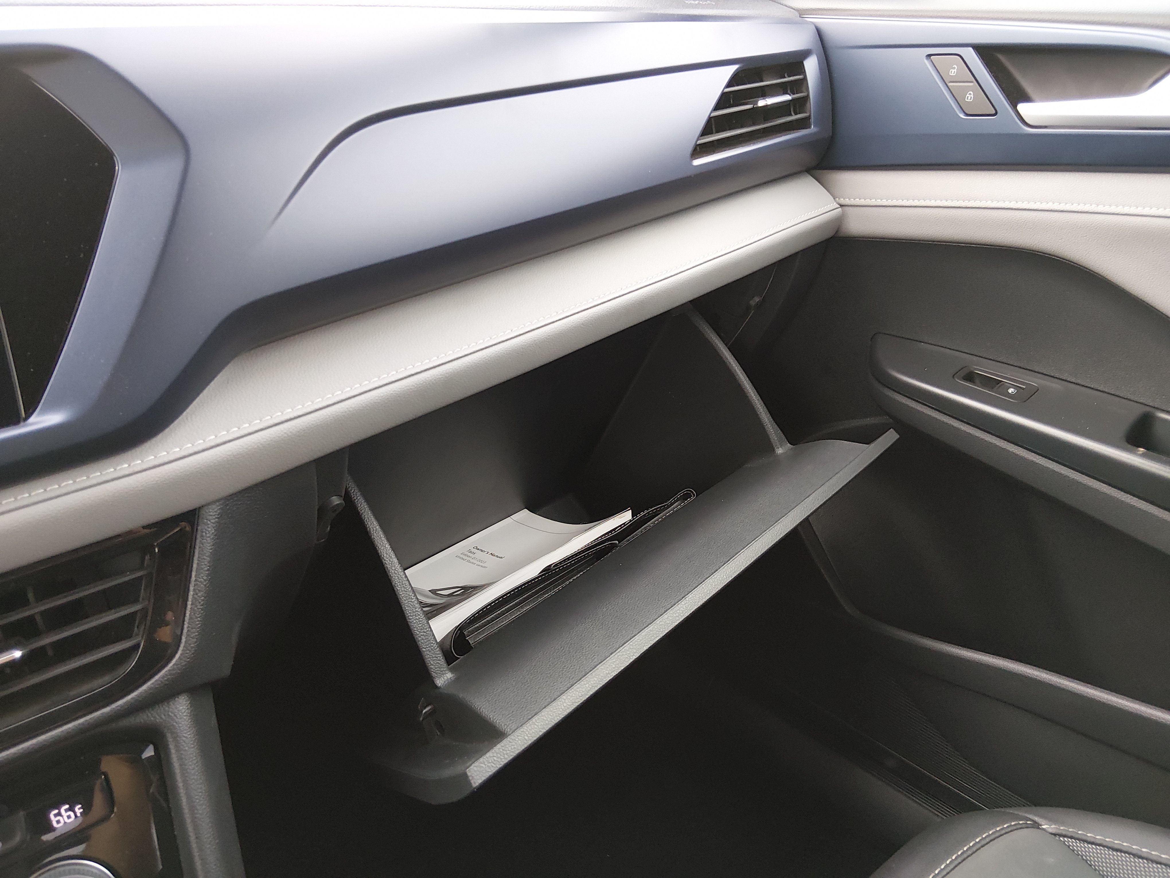 2024 Volkswagen Taos SE - Photo 16